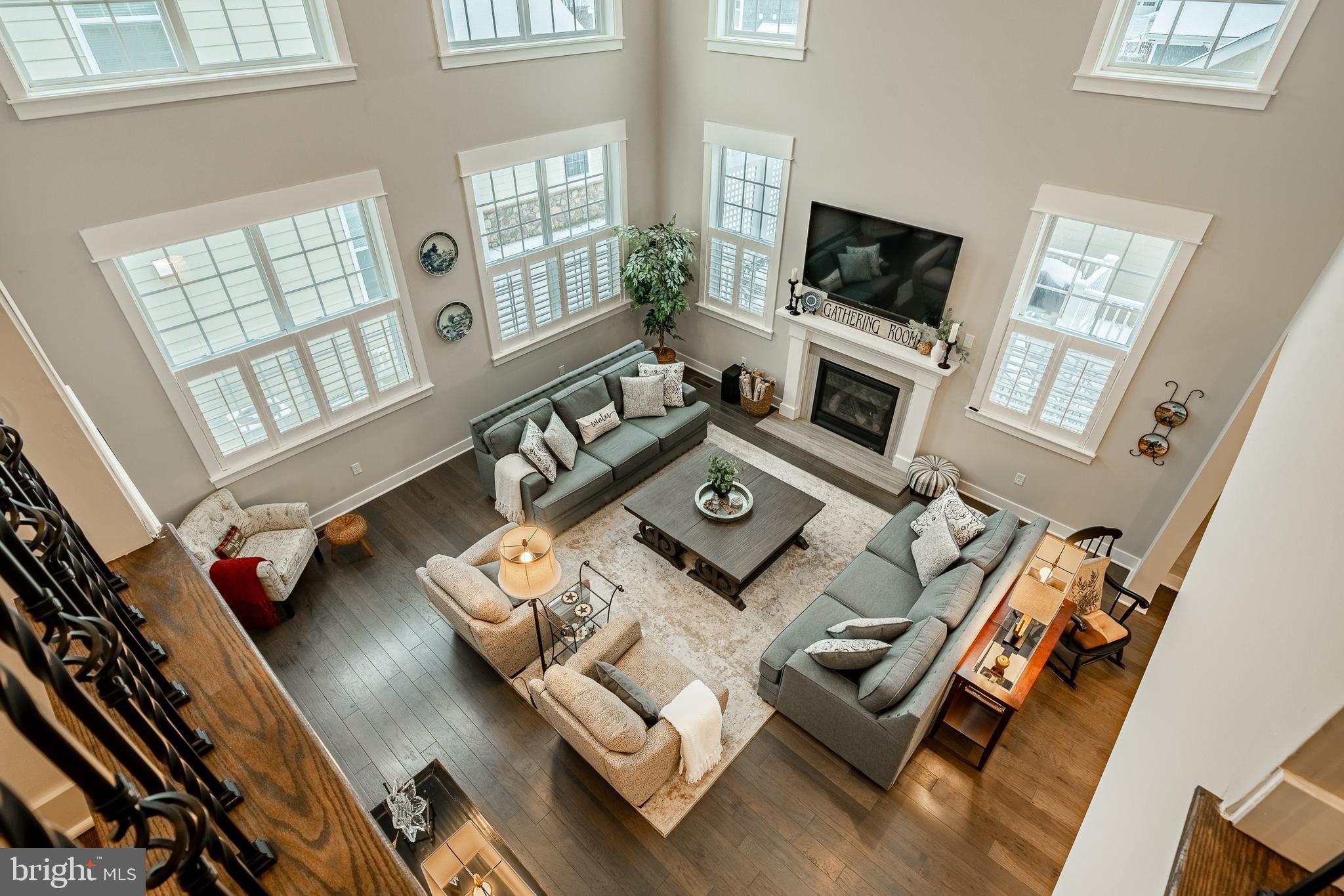 SPRING OAK - Residential