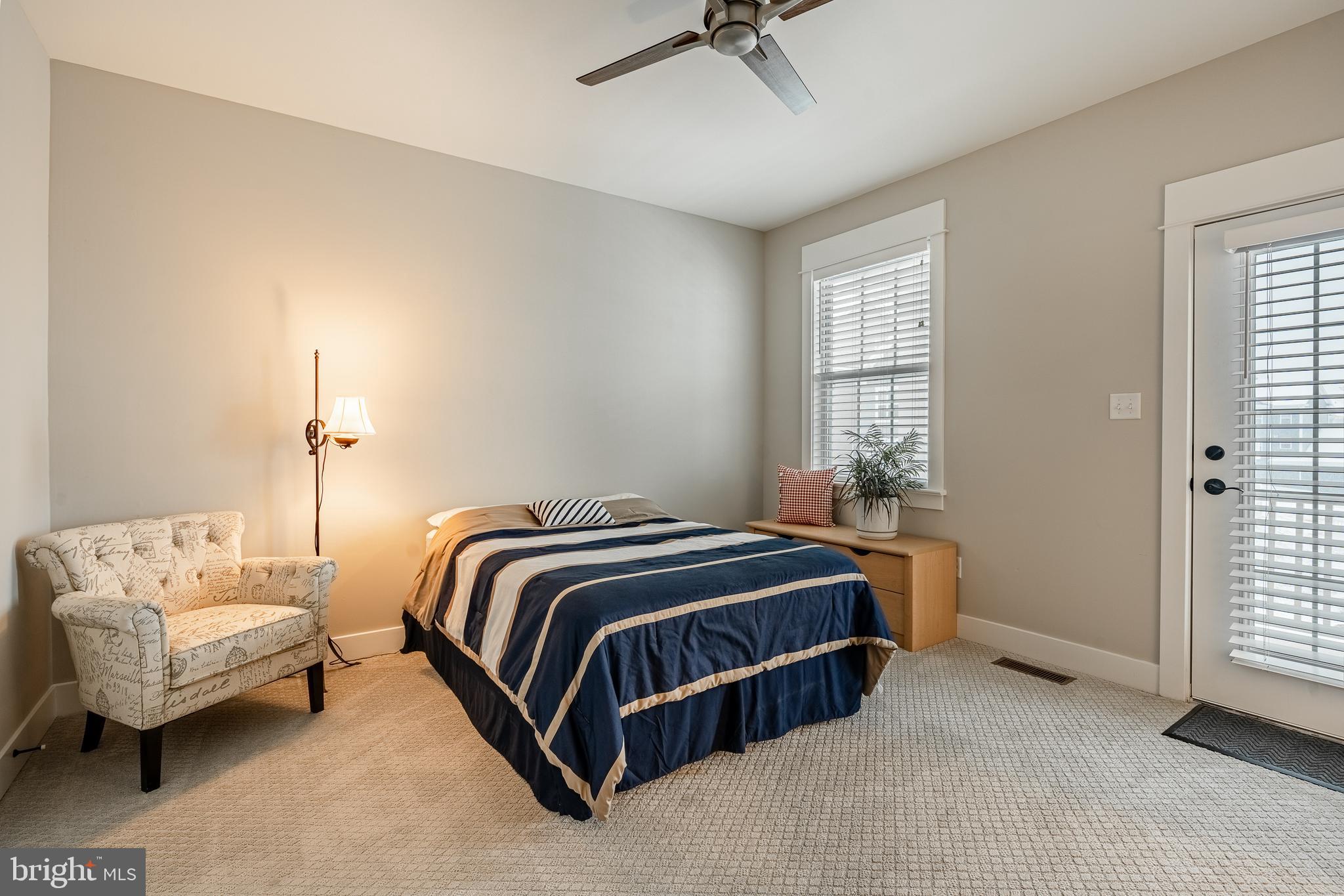 SPRING OAK - Residential