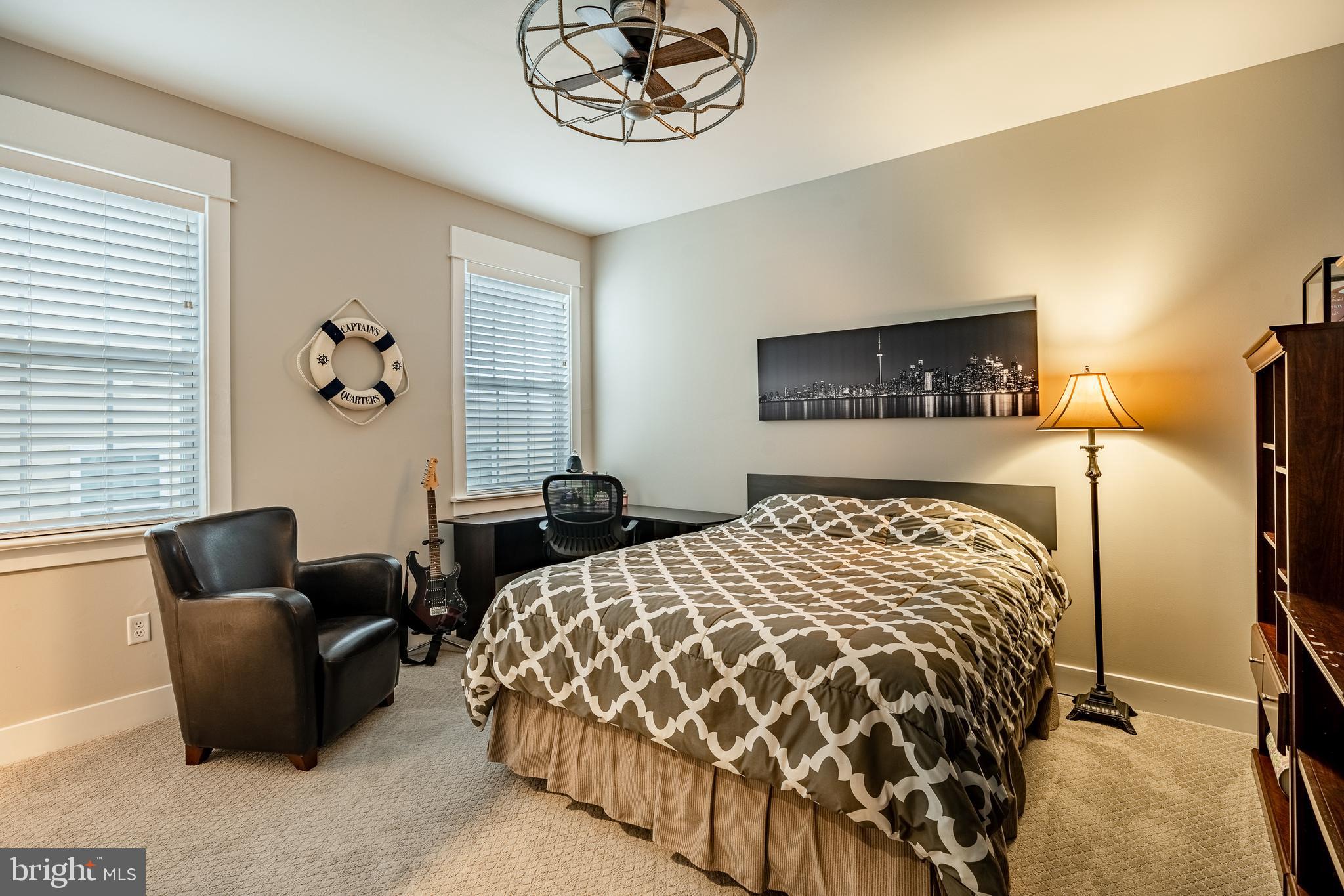 SPRING OAK - Residential