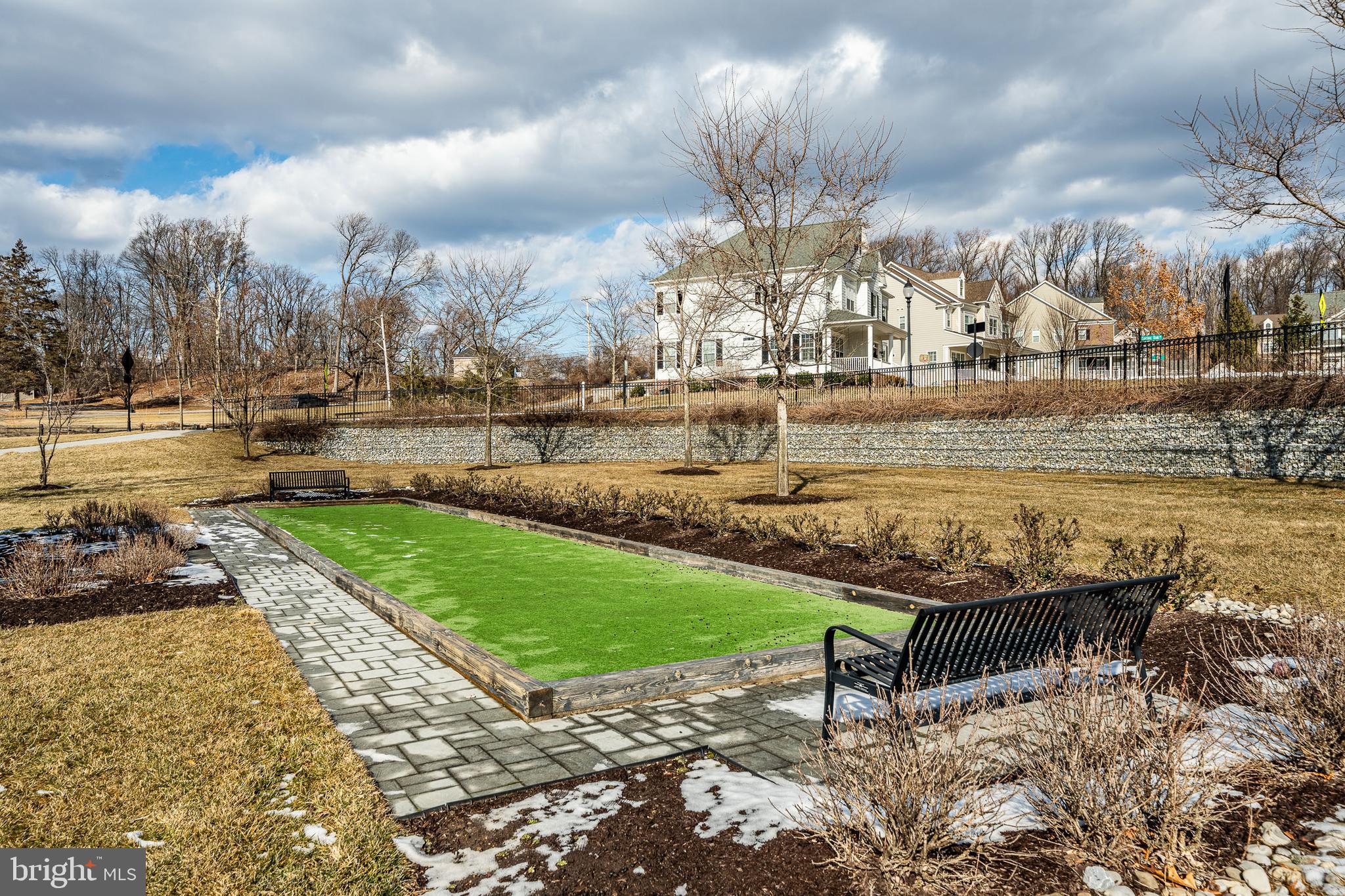 SPRING OAK - Residential