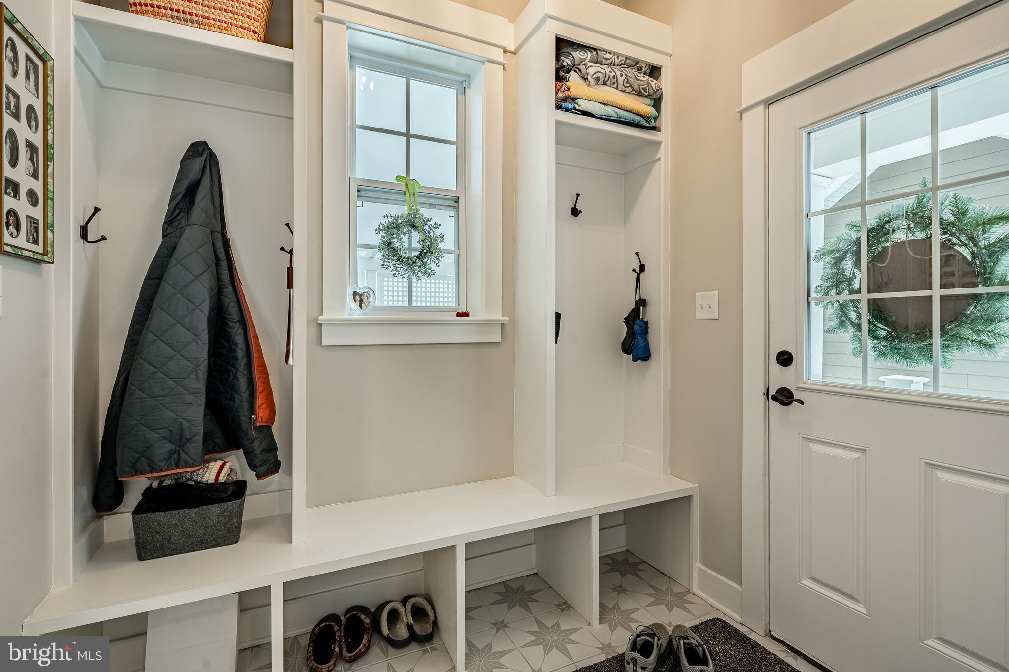 SPRING OAK - Residential