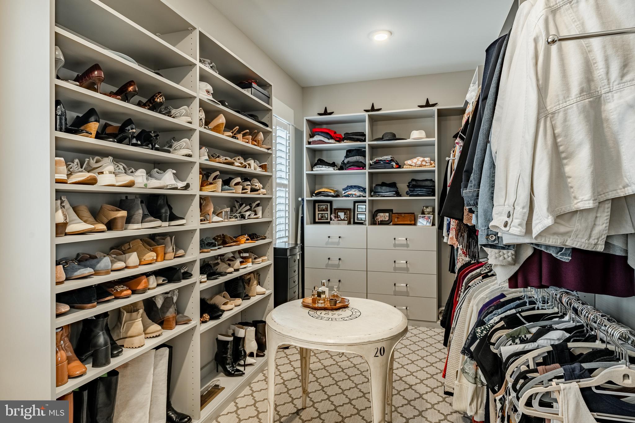 SPRING OAK - Residential