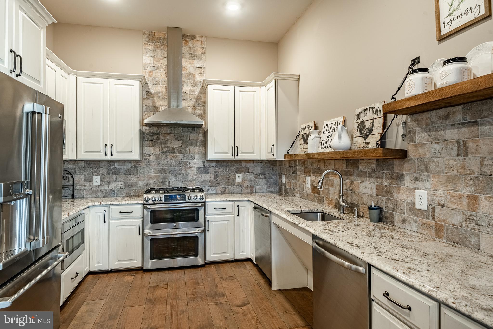 SPRING OAK - Residential