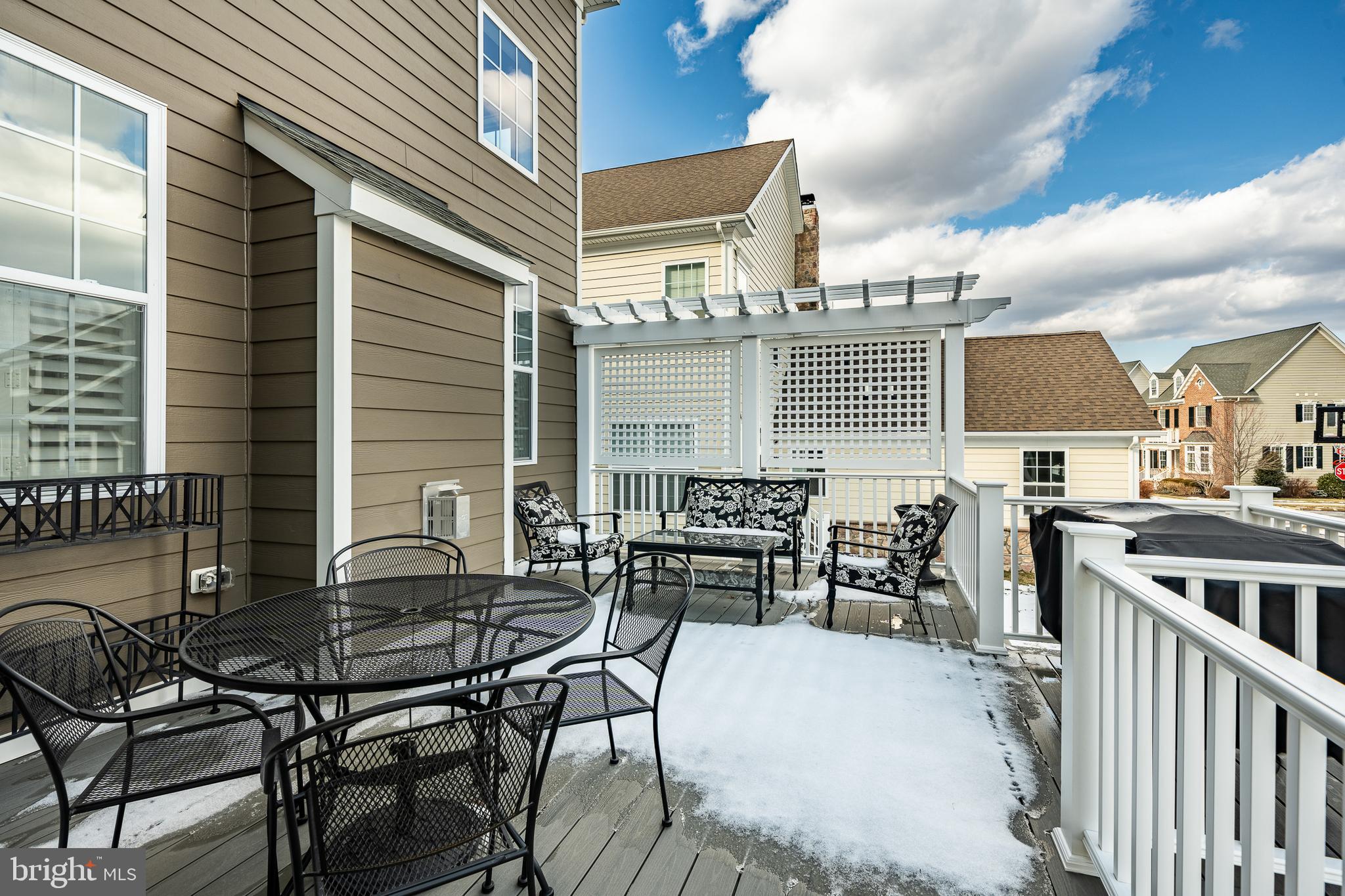 SPRING OAK - Residential