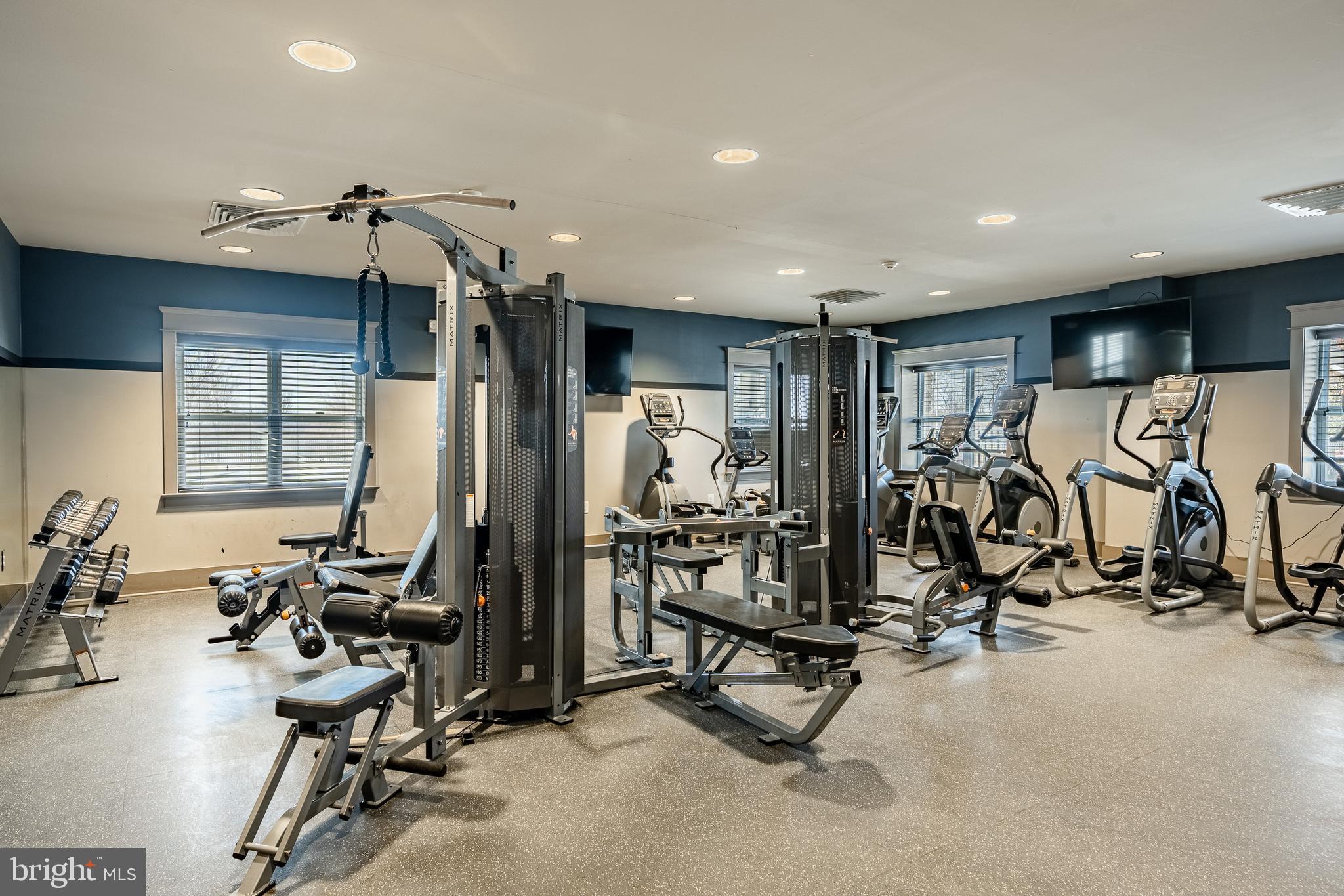 SPRING OAK - Residential