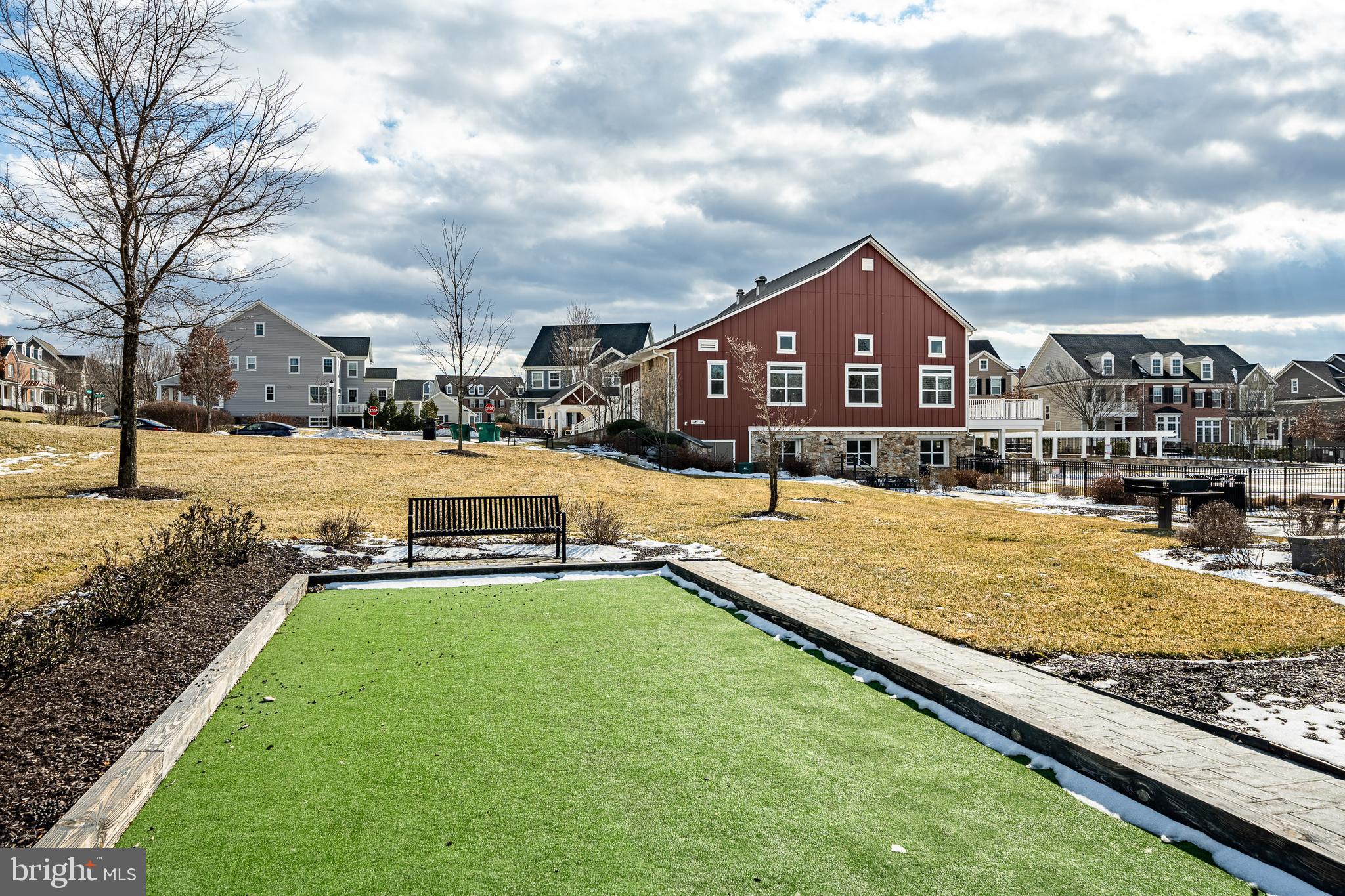 SPRING OAK - Residential