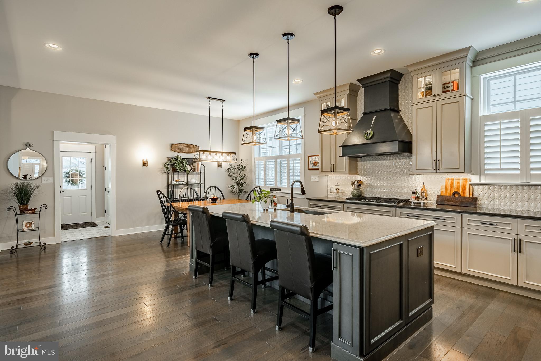 SPRING OAK - Residential