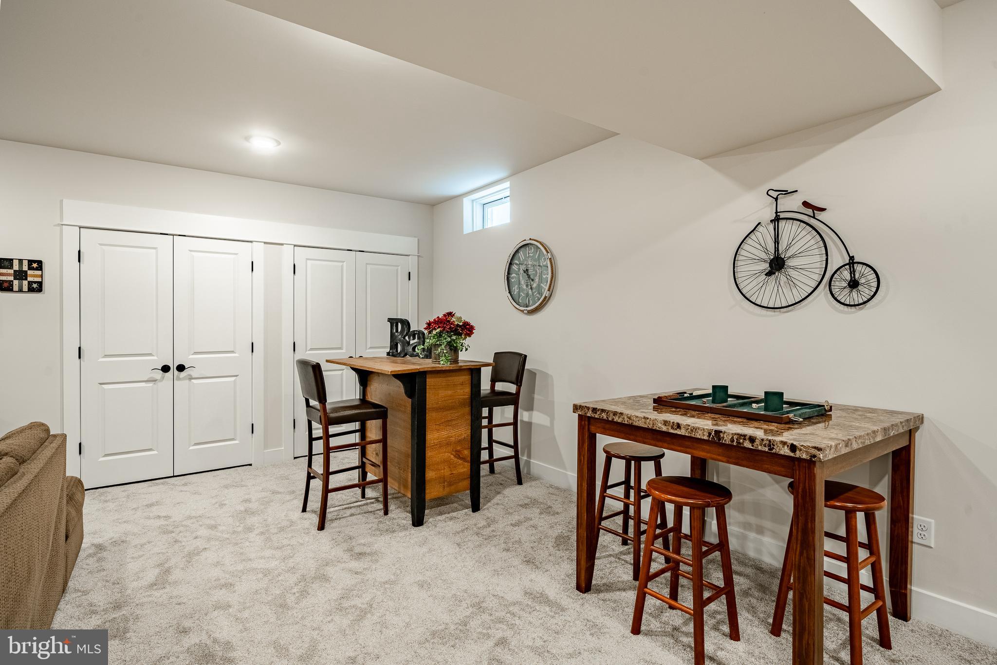 SPRING OAK - Residential