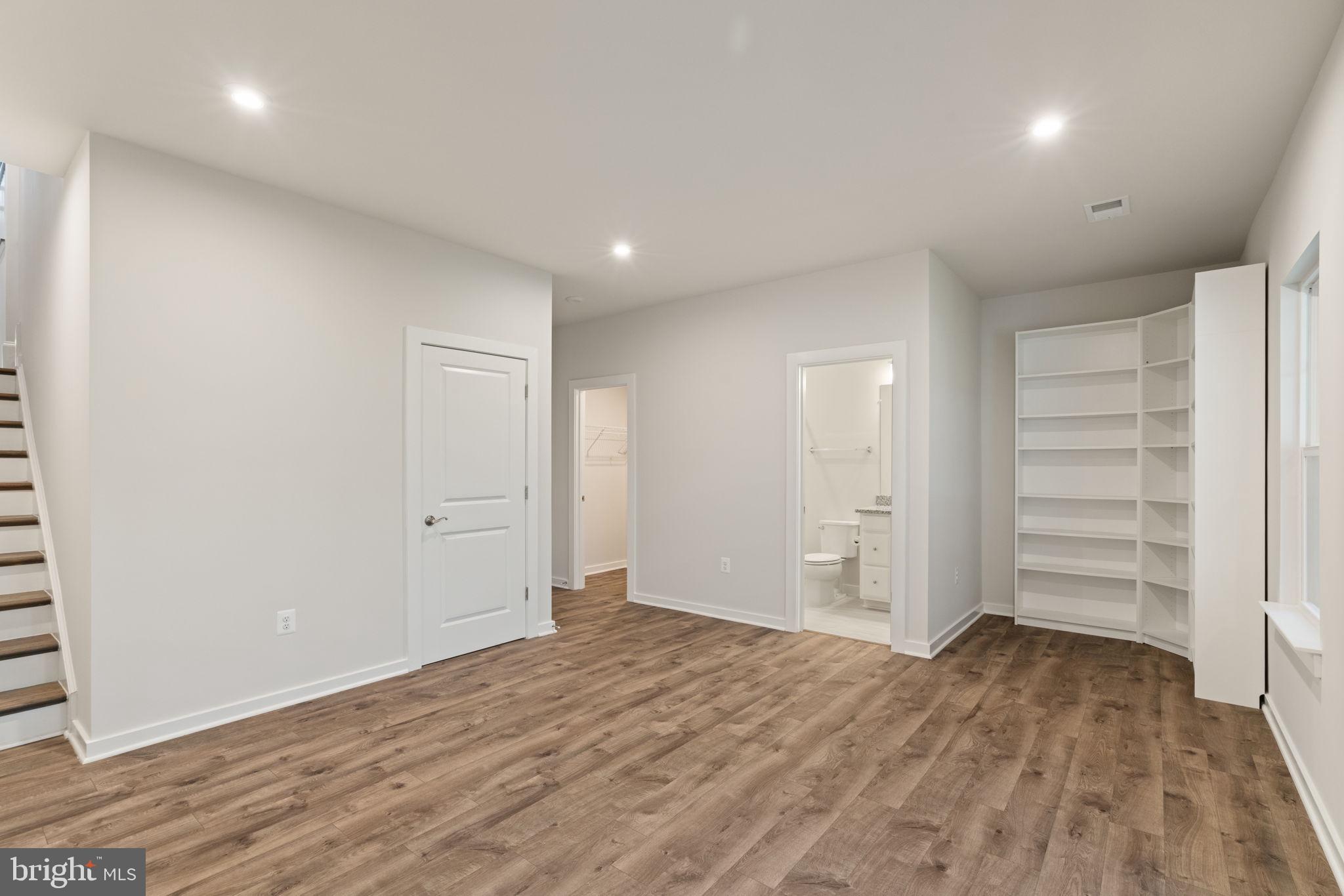 POTOMAC SHORES - Residential