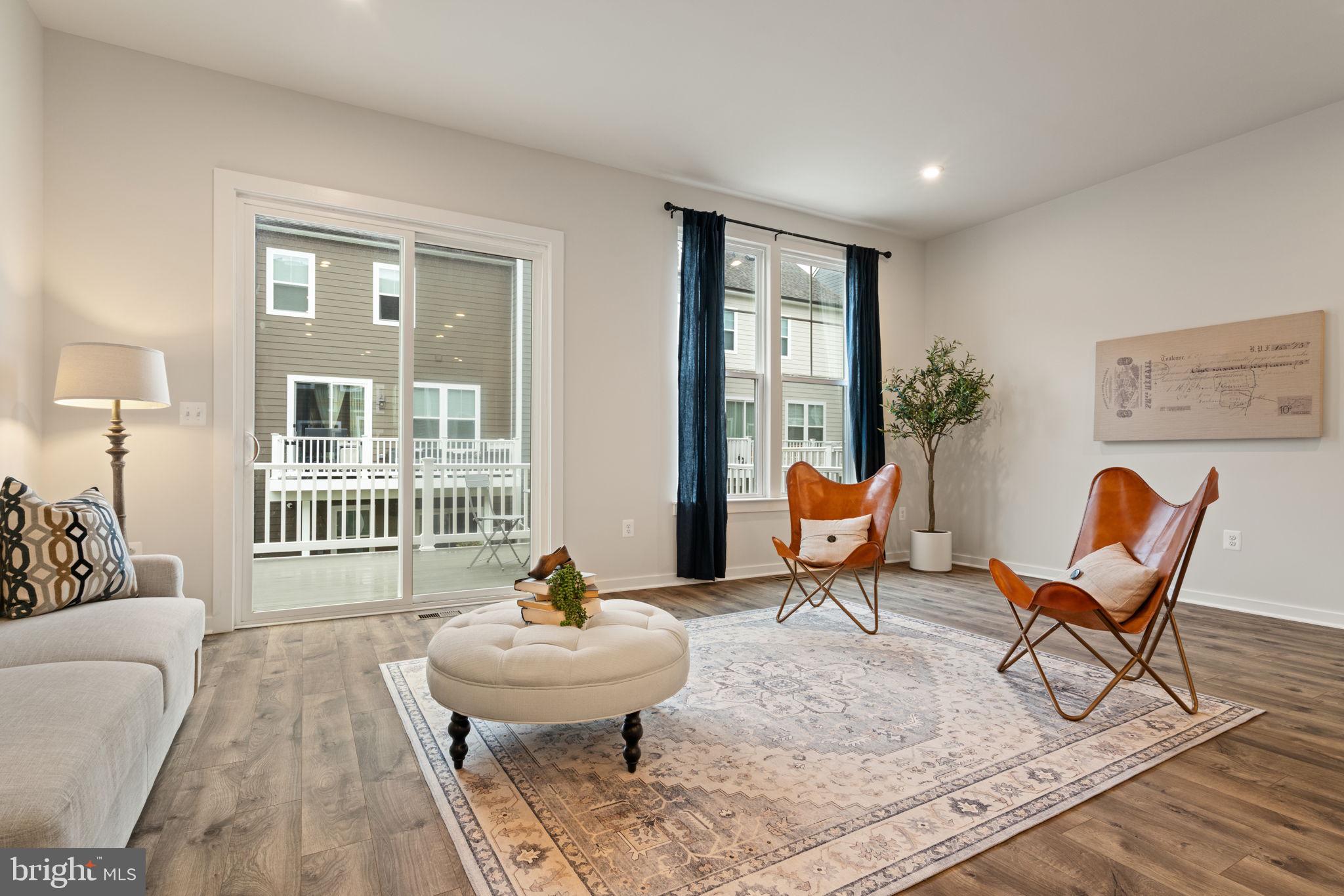 POTOMAC SHORES - Residential