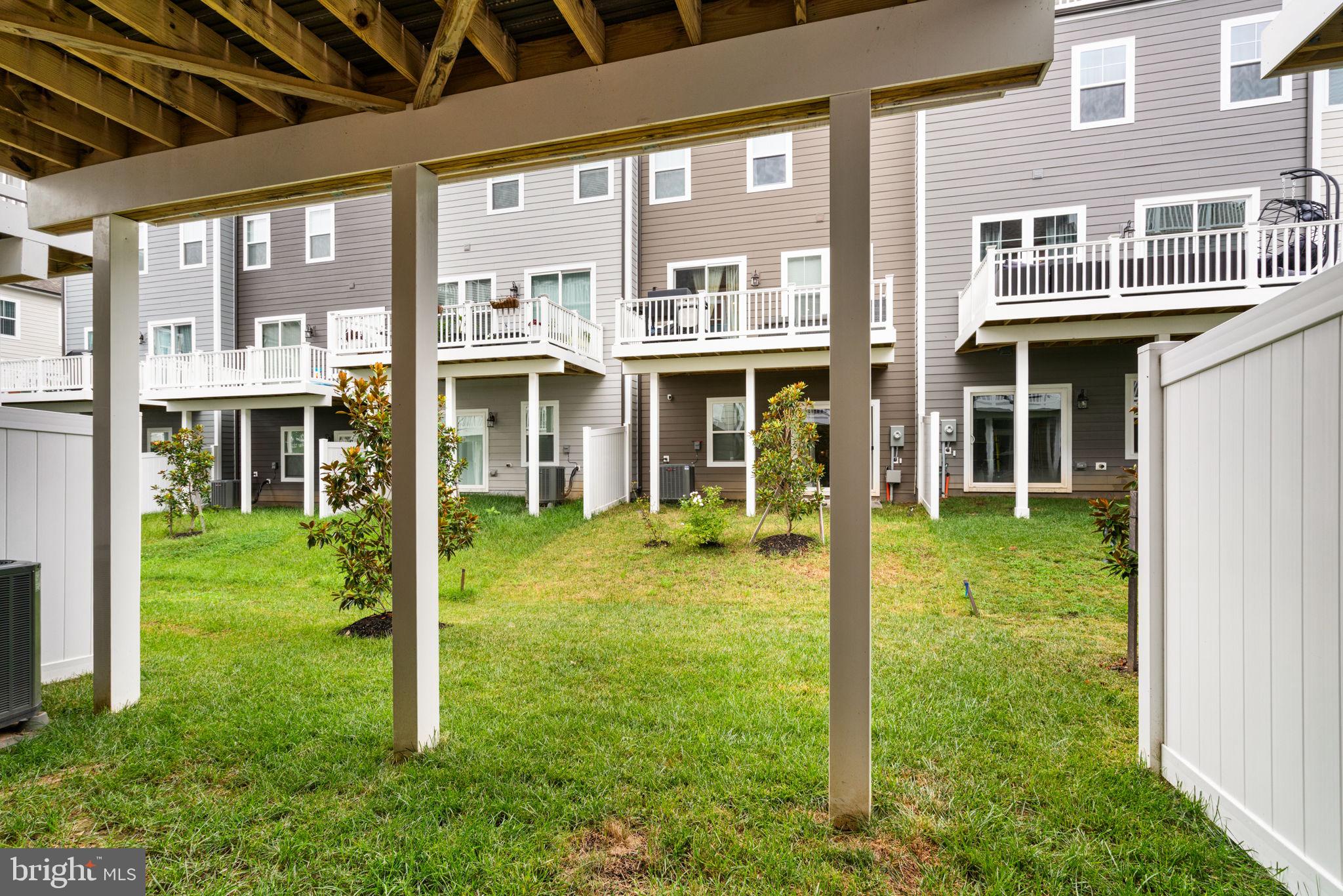 POTOMAC SHORES - Residential