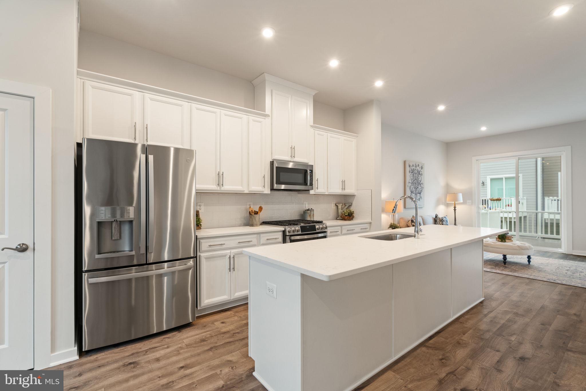 POTOMAC SHORES - Residential