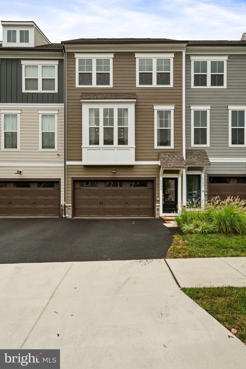 POTOMAC SHORES - Residential