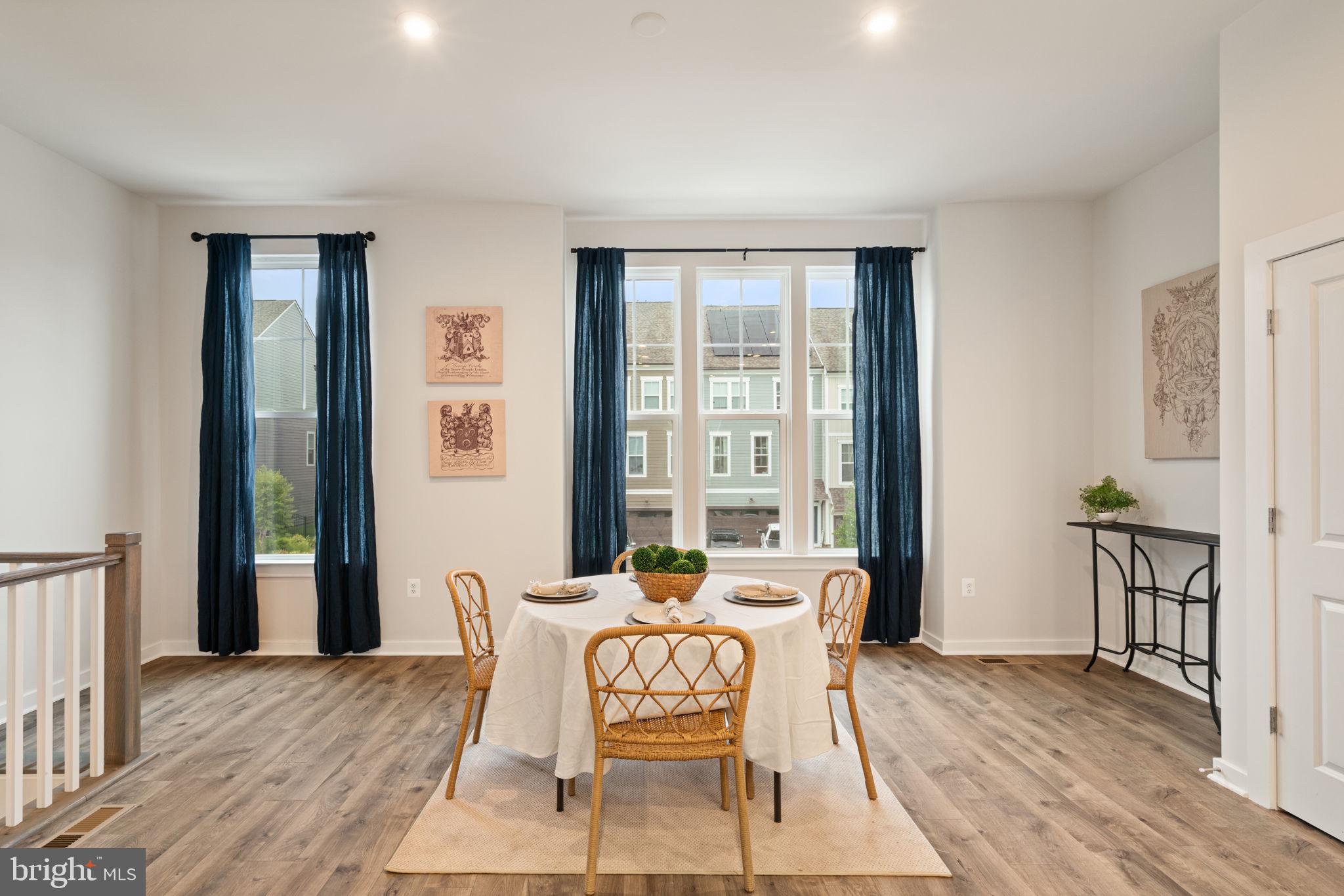 POTOMAC SHORES - Residential