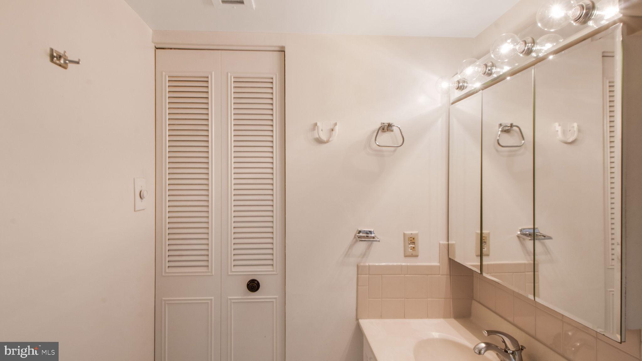 PARKSIDE PLAZA CODM - Residential