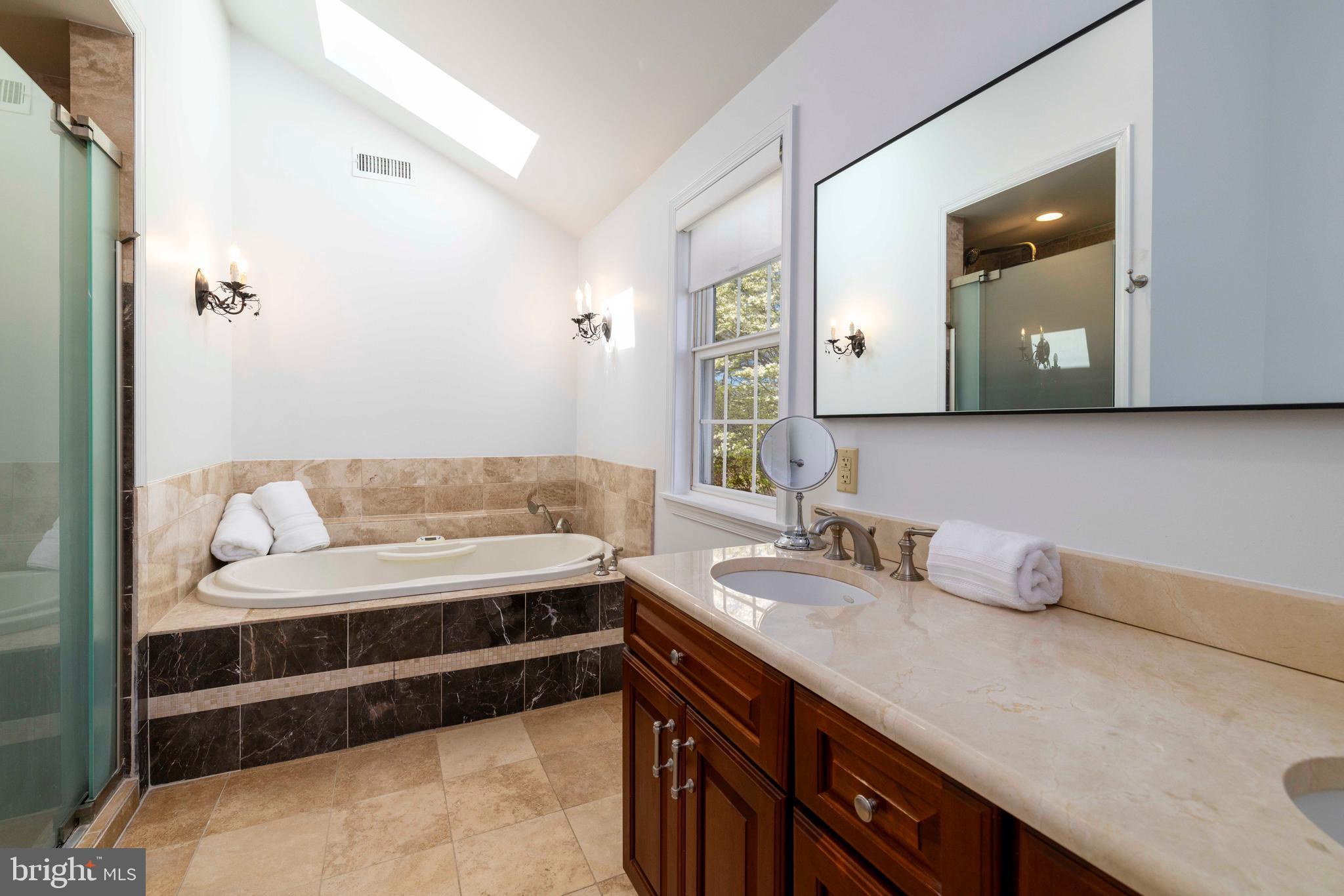 ENFIELD - Residential