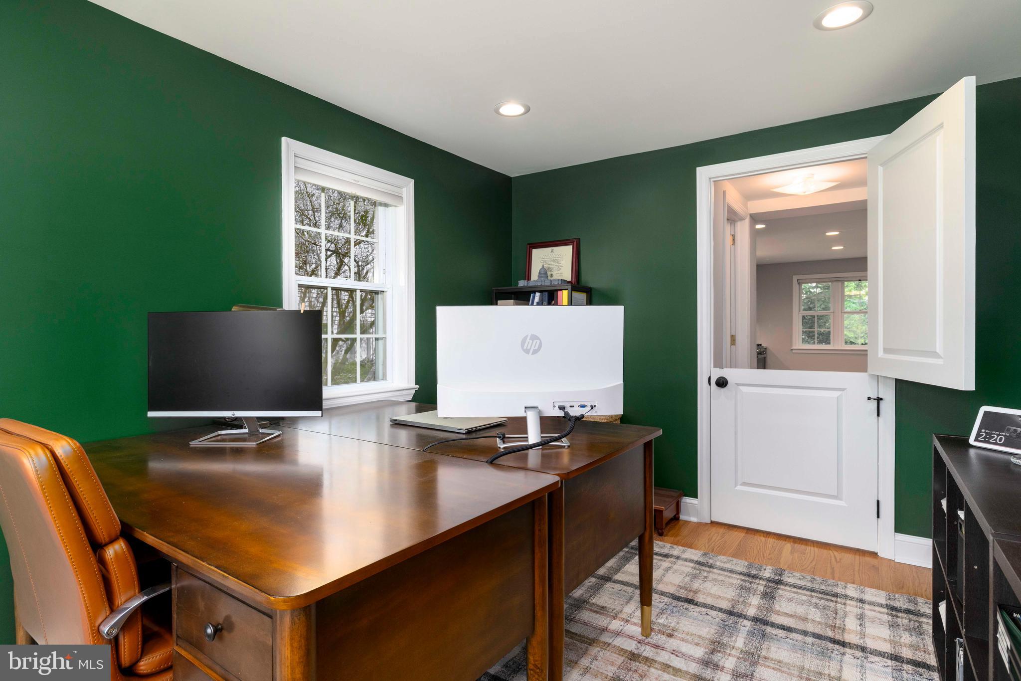 ENFIELD - Residential