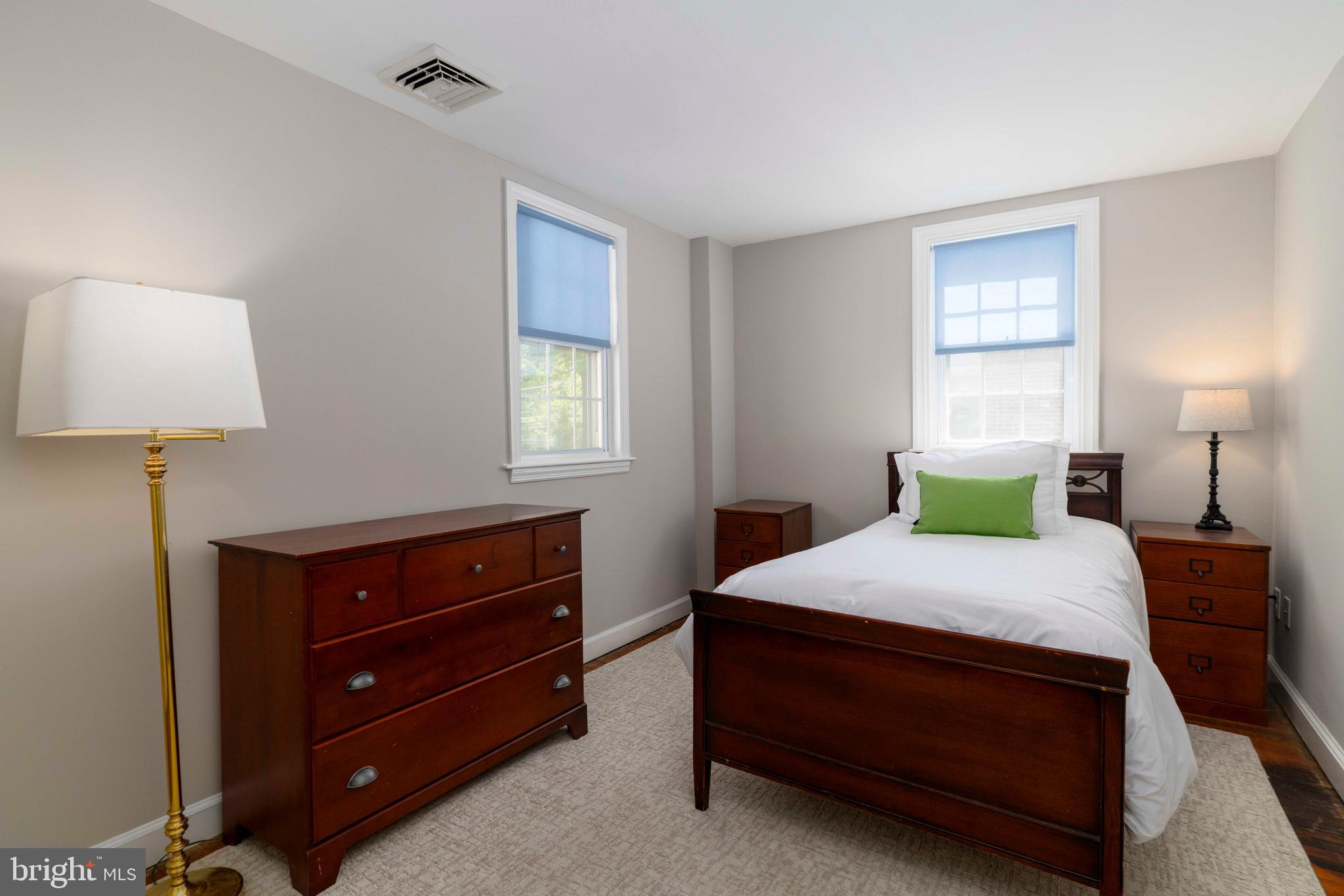 ENFIELD - Residential