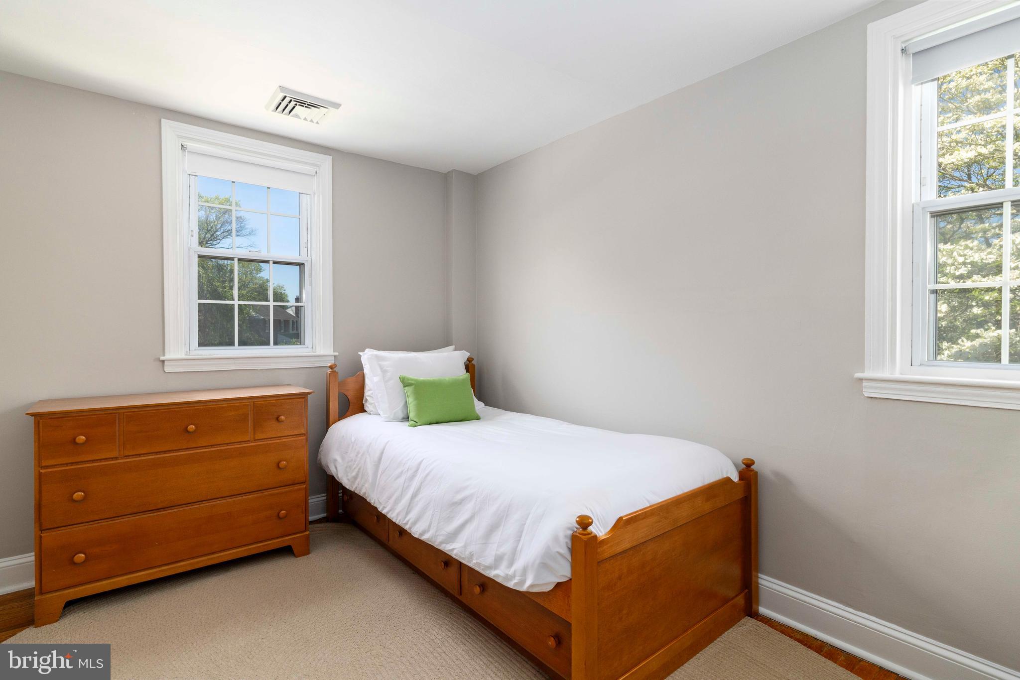 ENFIELD - Residential