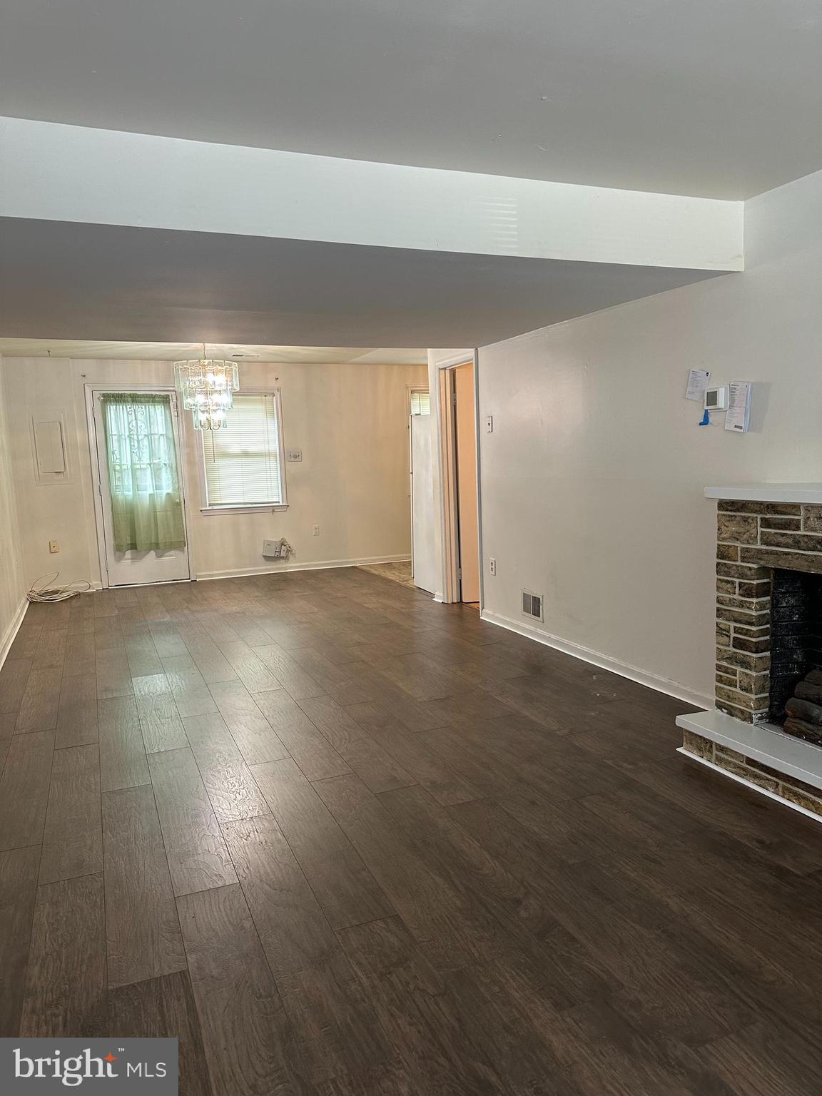 PINEWOOD HILL - Residential Lease