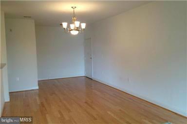 LAKESIDE TOWN CENTRE CONDOMINIUM - Residential Lease