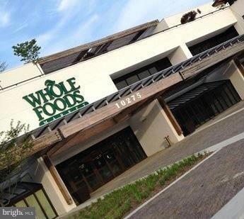 LAKESIDE TOWN CENTRE CONDOMINIUM - Residential Lease