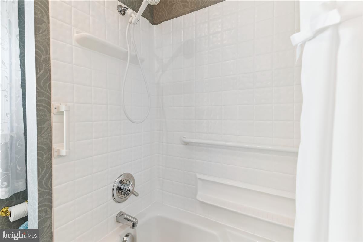 HERITAGE HARBOUR - Residential