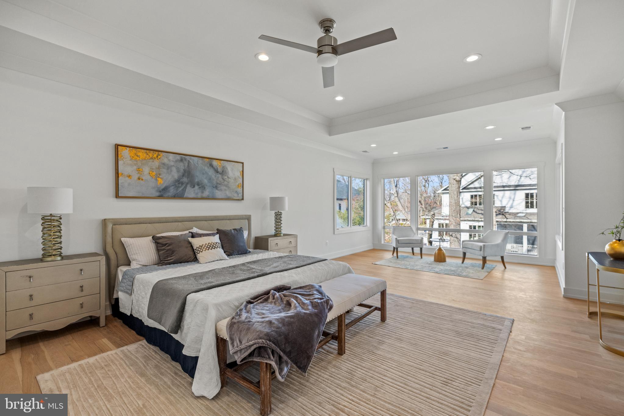 GOLF CLUB MANOR - Residential