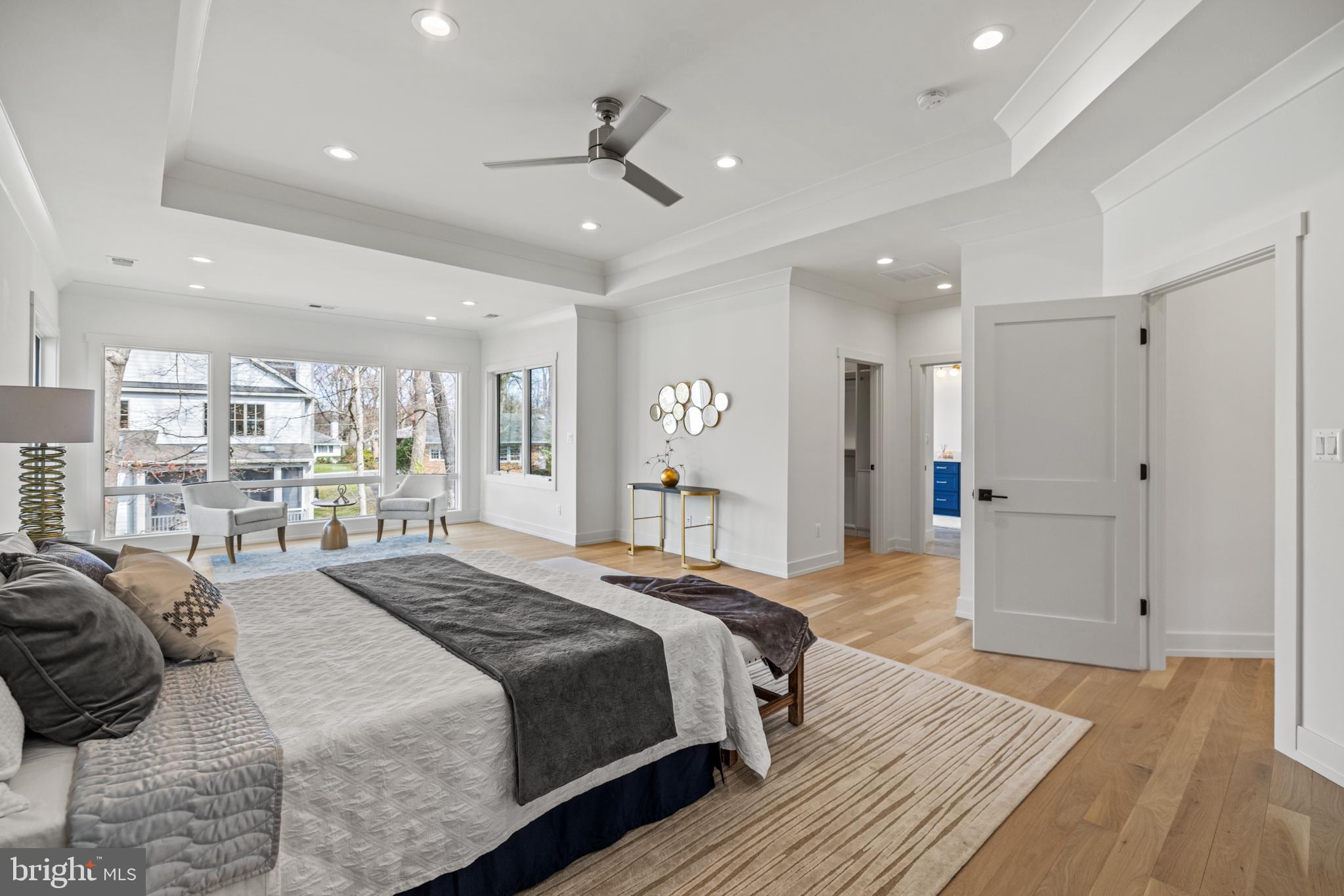 GOLF CLUB MANOR - Residential