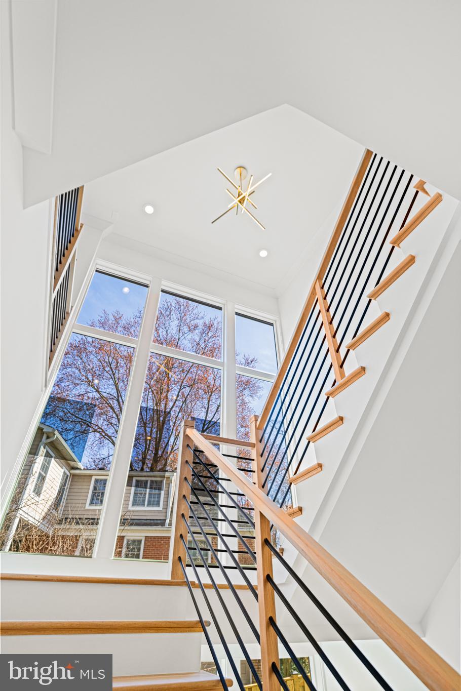 GOLF CLUB MANOR - Residential