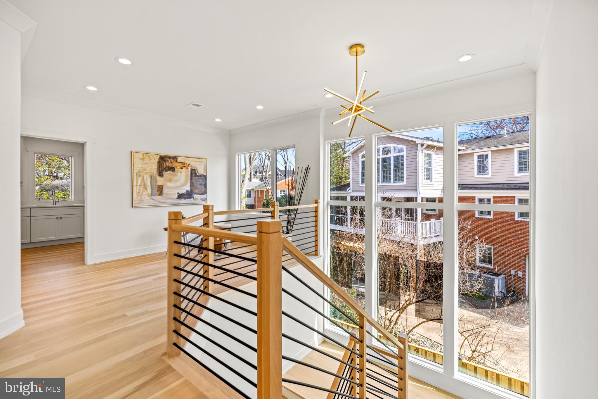 GOLF CLUB MANOR - Residential