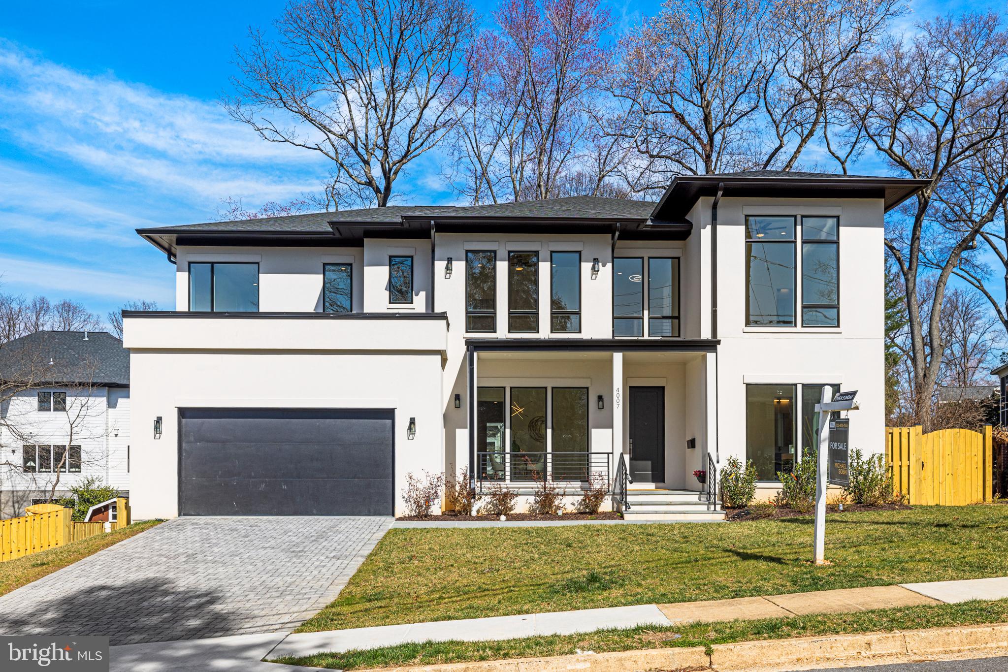 GOLF CLUB MANOR - Residential