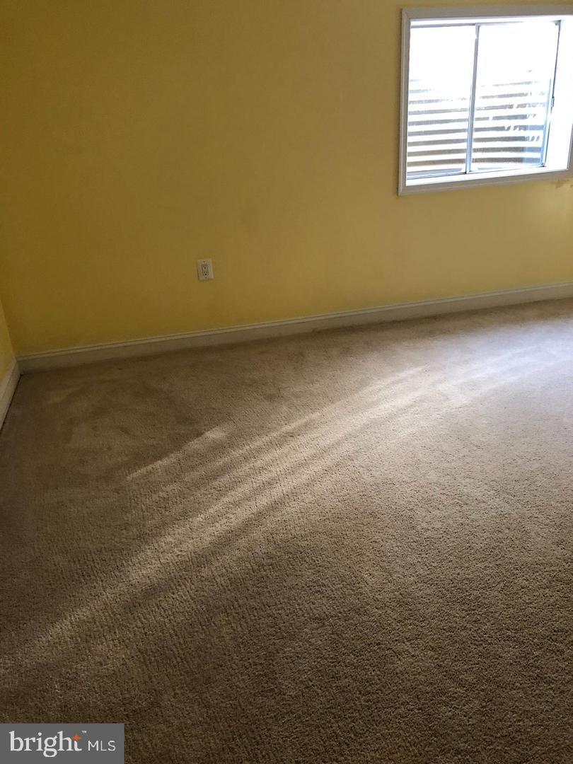 ULMSTEAD GARDENS - Residential Lease