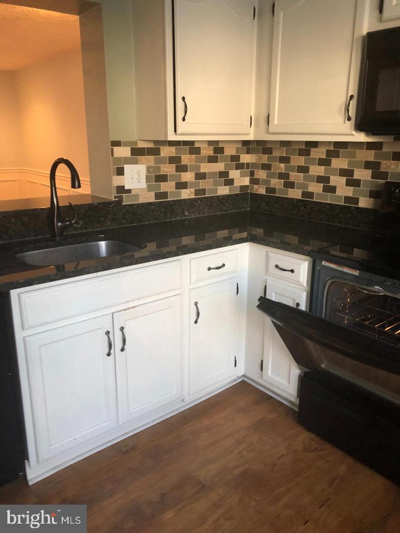 ULMSTEAD GARDENS - Residential Lease