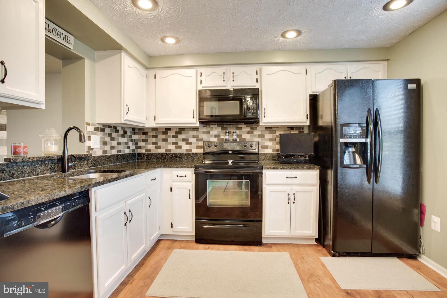 ULMSTEAD GARDENS - Residential Lease