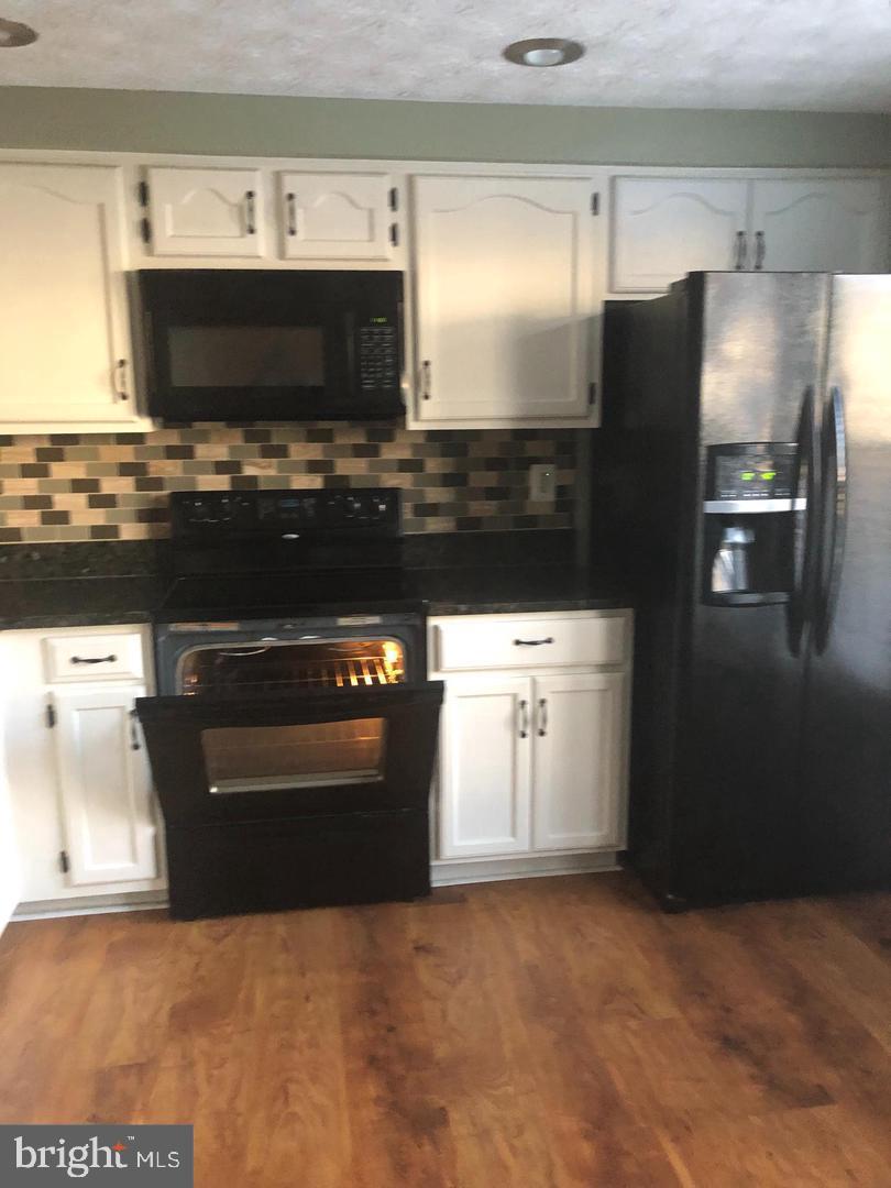 ULMSTEAD GARDENS - Residential Lease