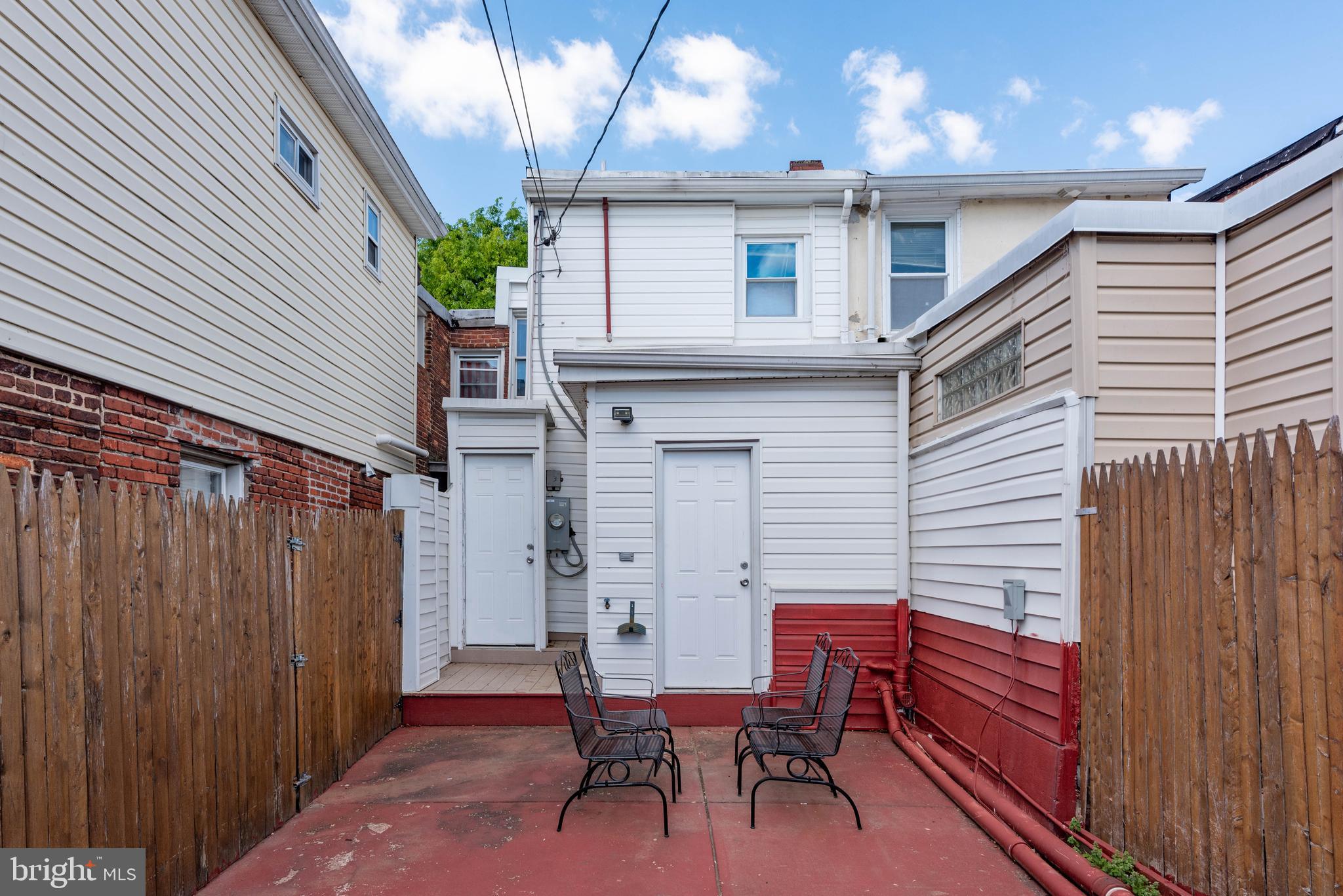 HAMPDEN HISTORIC DISTRICT - Residential