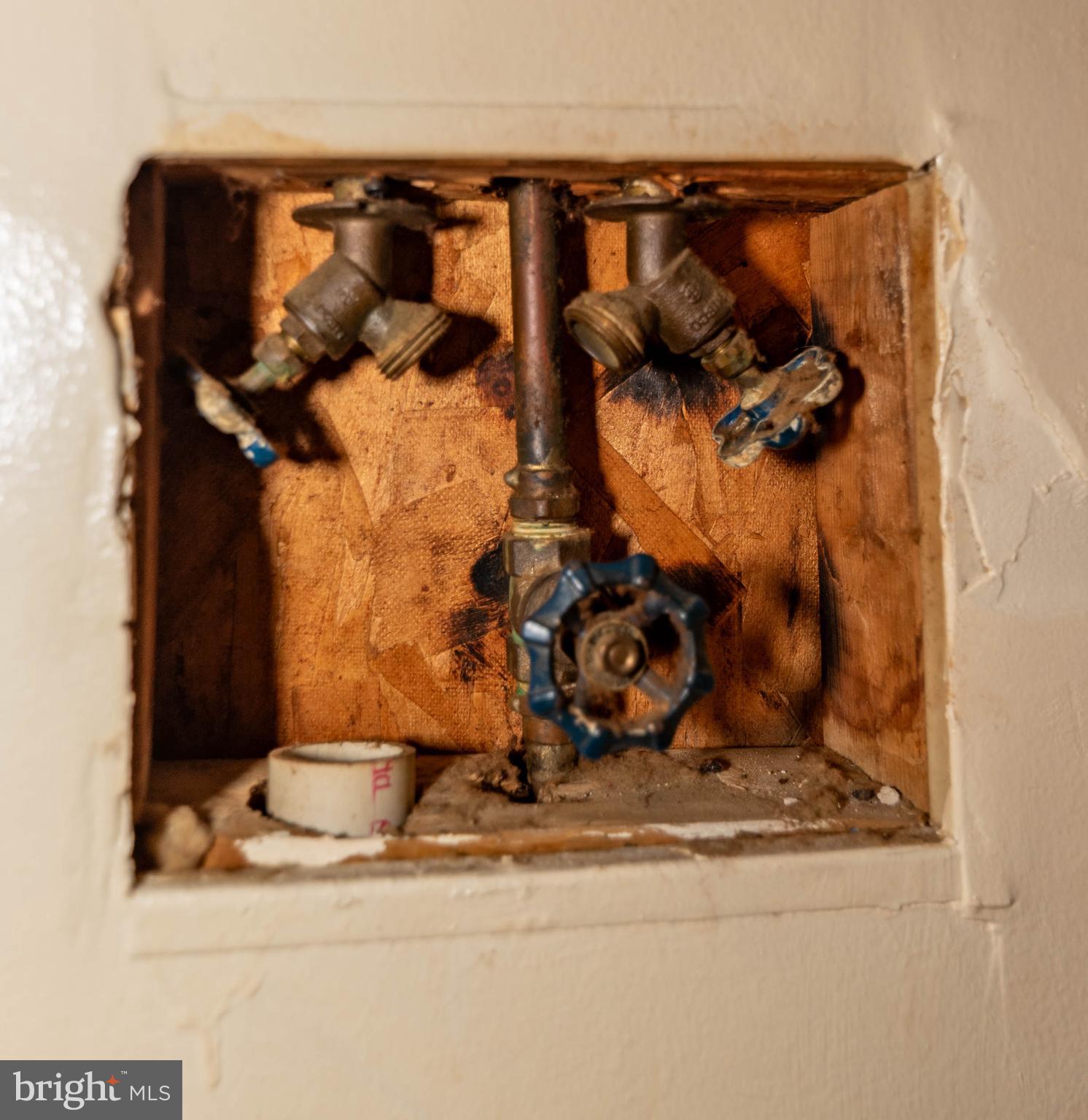 HAMPDEN HISTORIC DISTRICT - Residential