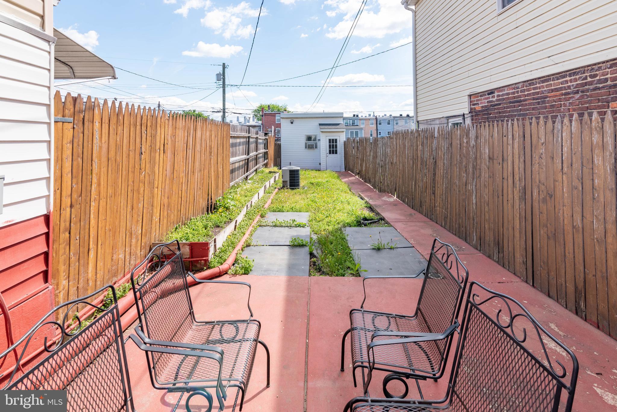 HAMPDEN HISTORIC DISTRICT - Residential