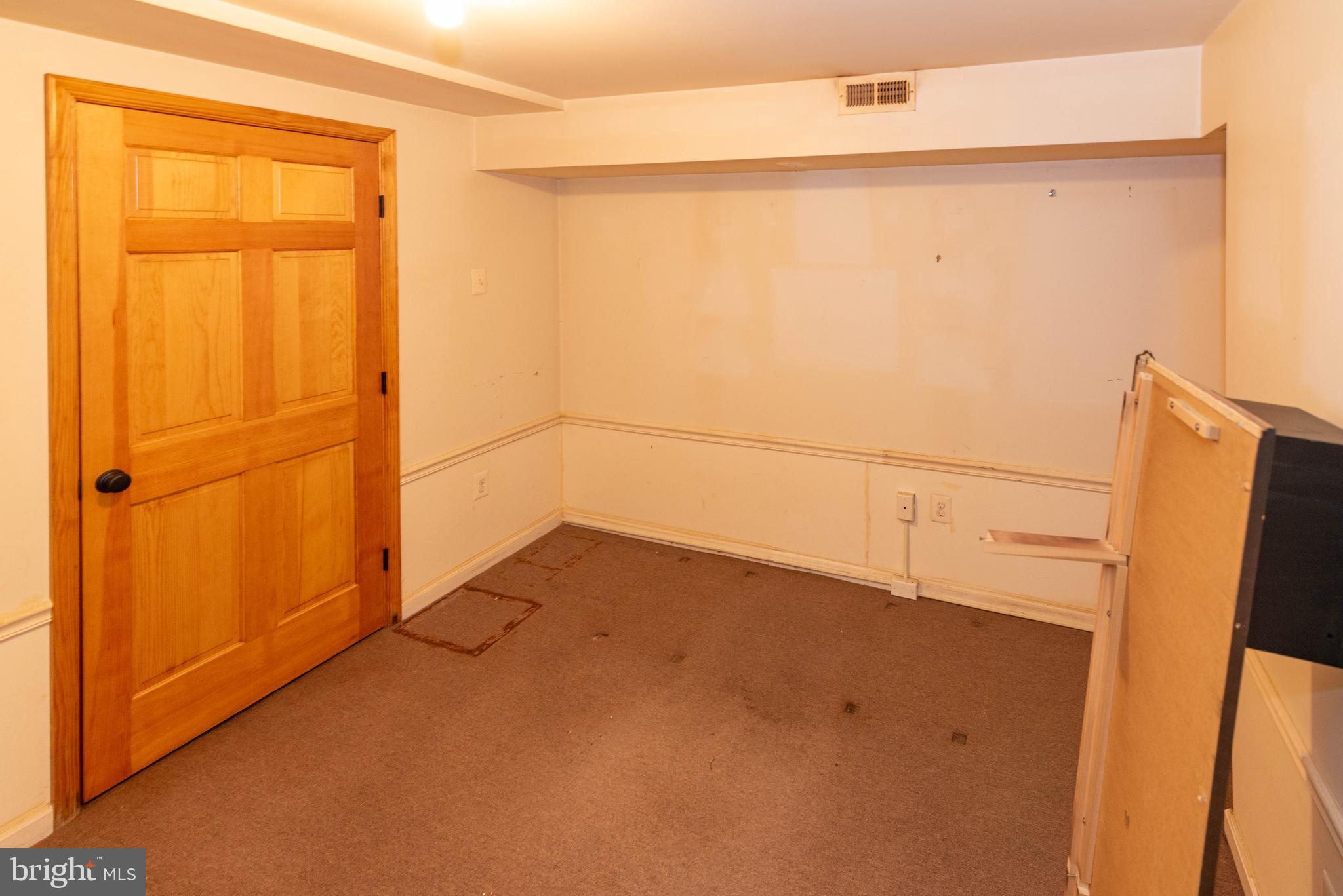 HAMPDEN HISTORIC DISTRICT - Residential