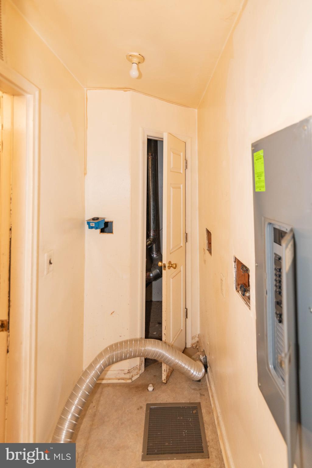 HAMPDEN HISTORIC DISTRICT - Residential