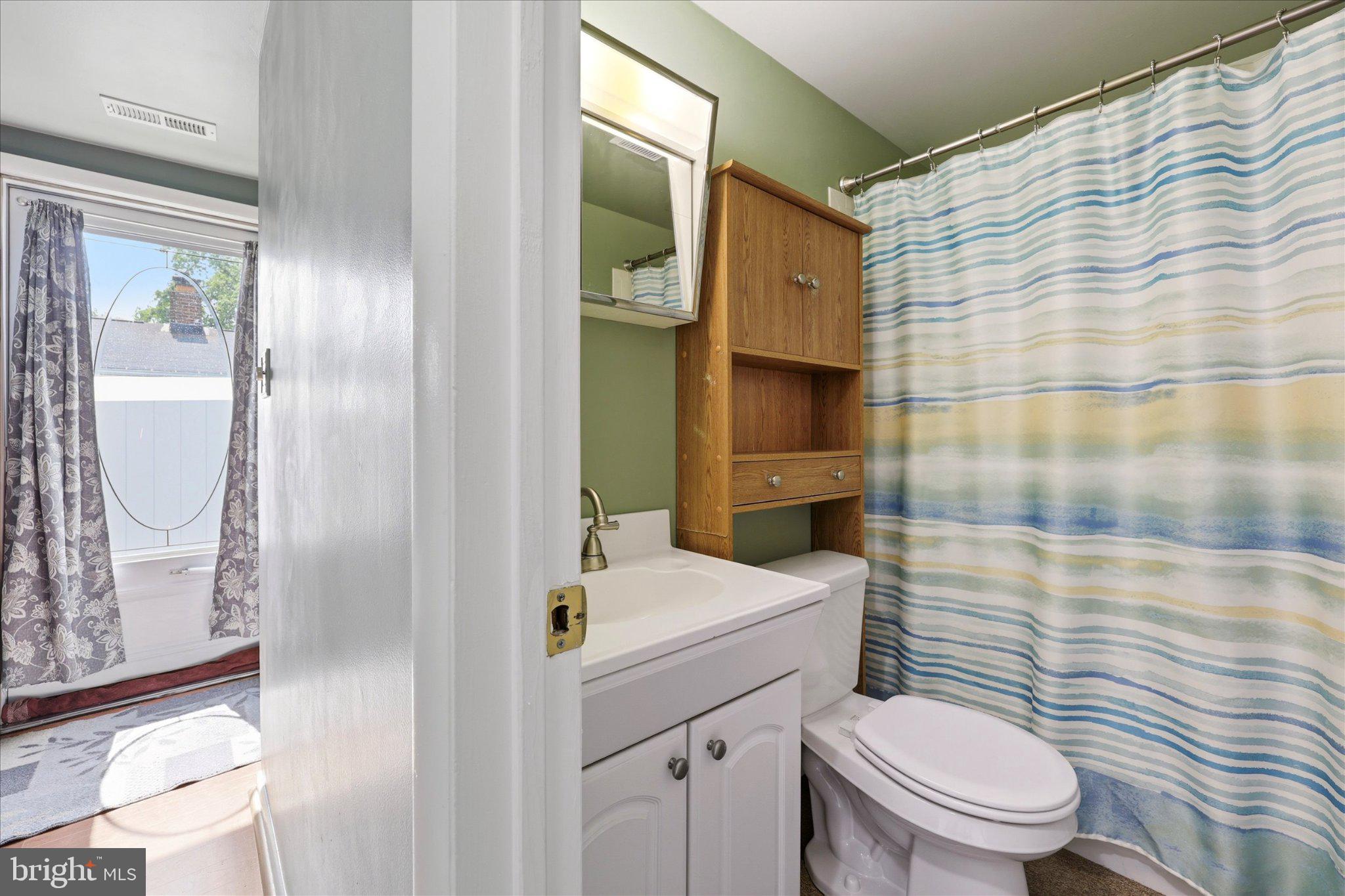 LAKESIDE - Residential