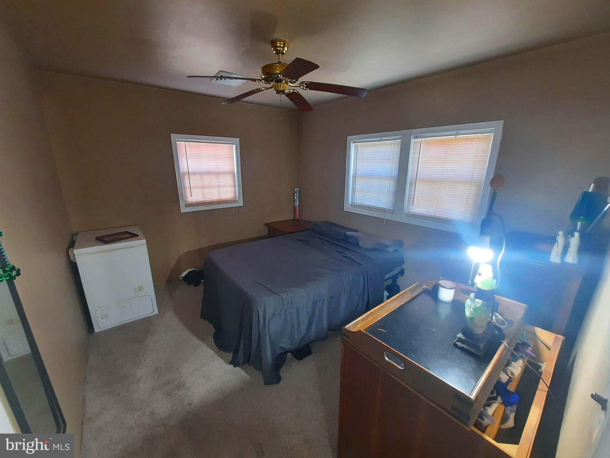 LAKESIDE - Residential