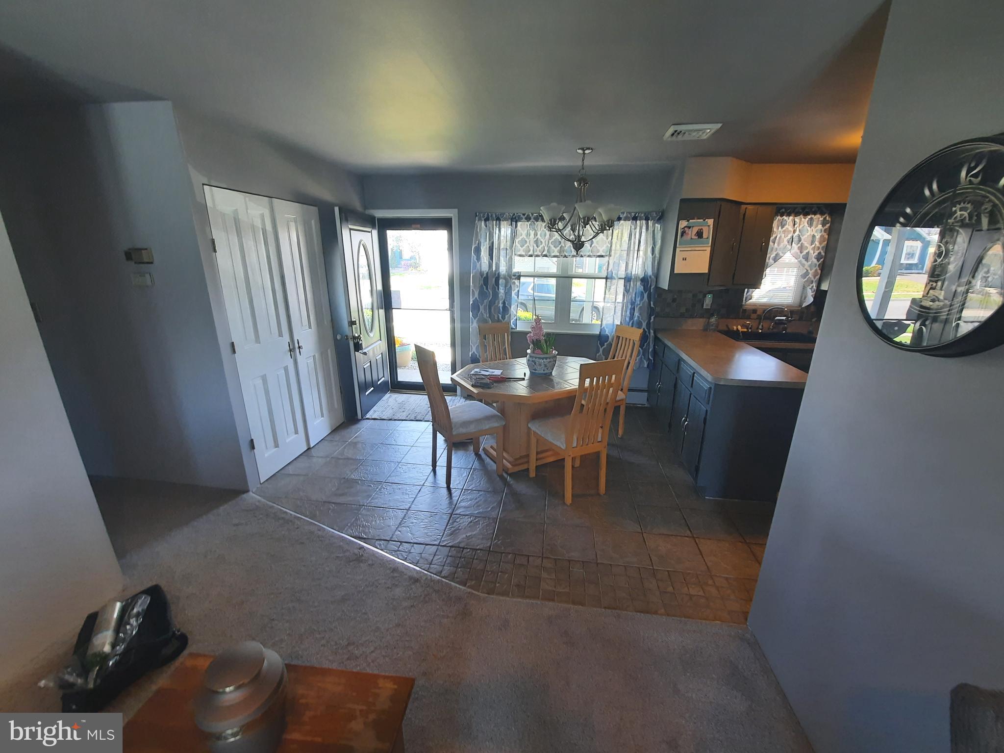 LAKESIDE - Residential