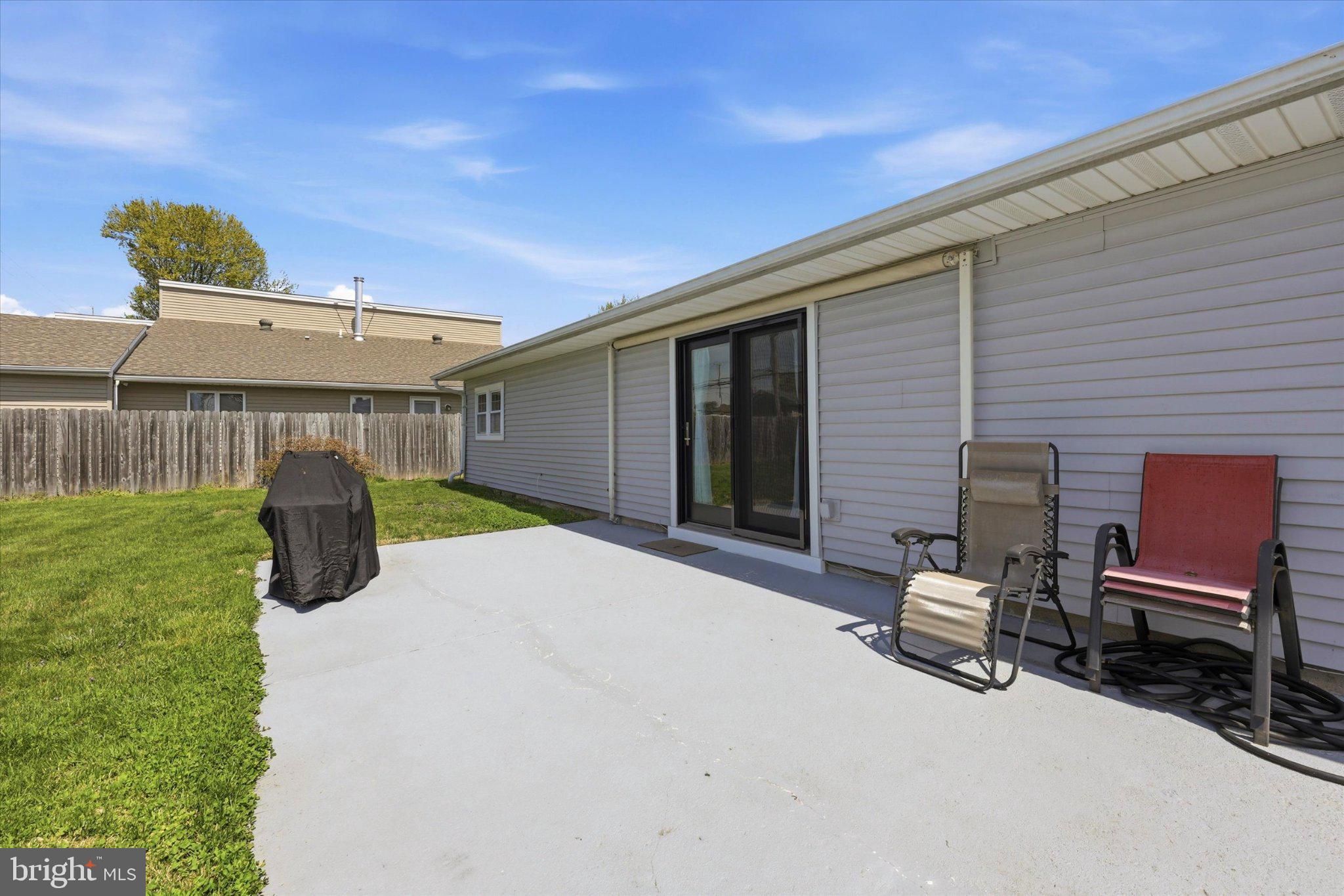 LAKESIDE - Residential