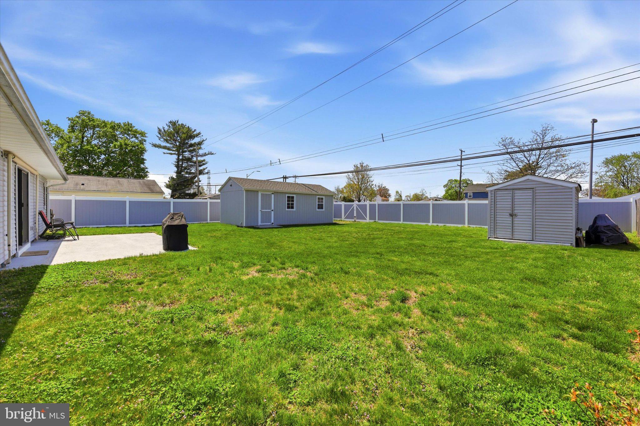 LAKESIDE - Residential