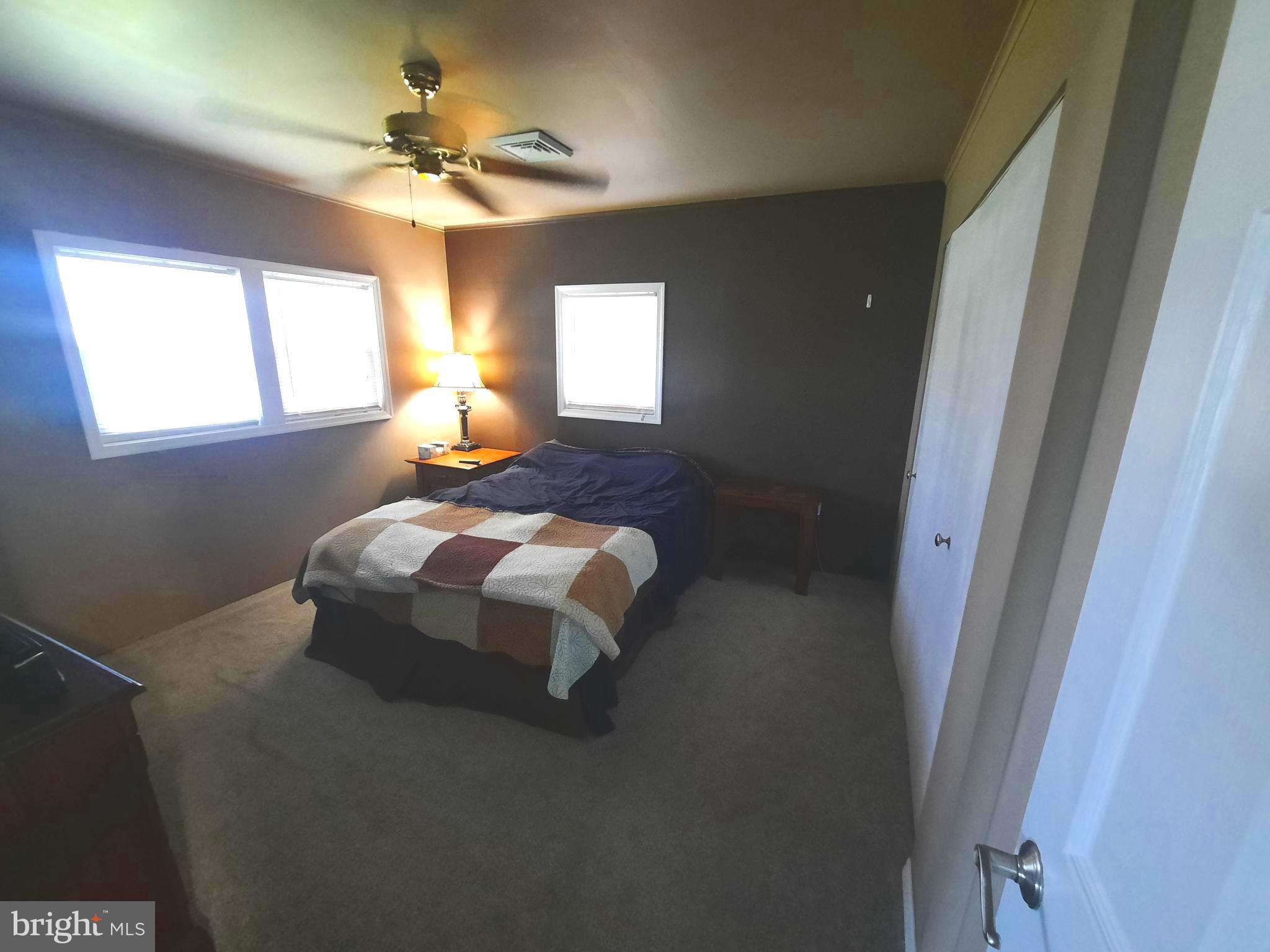 LAKESIDE - Residential