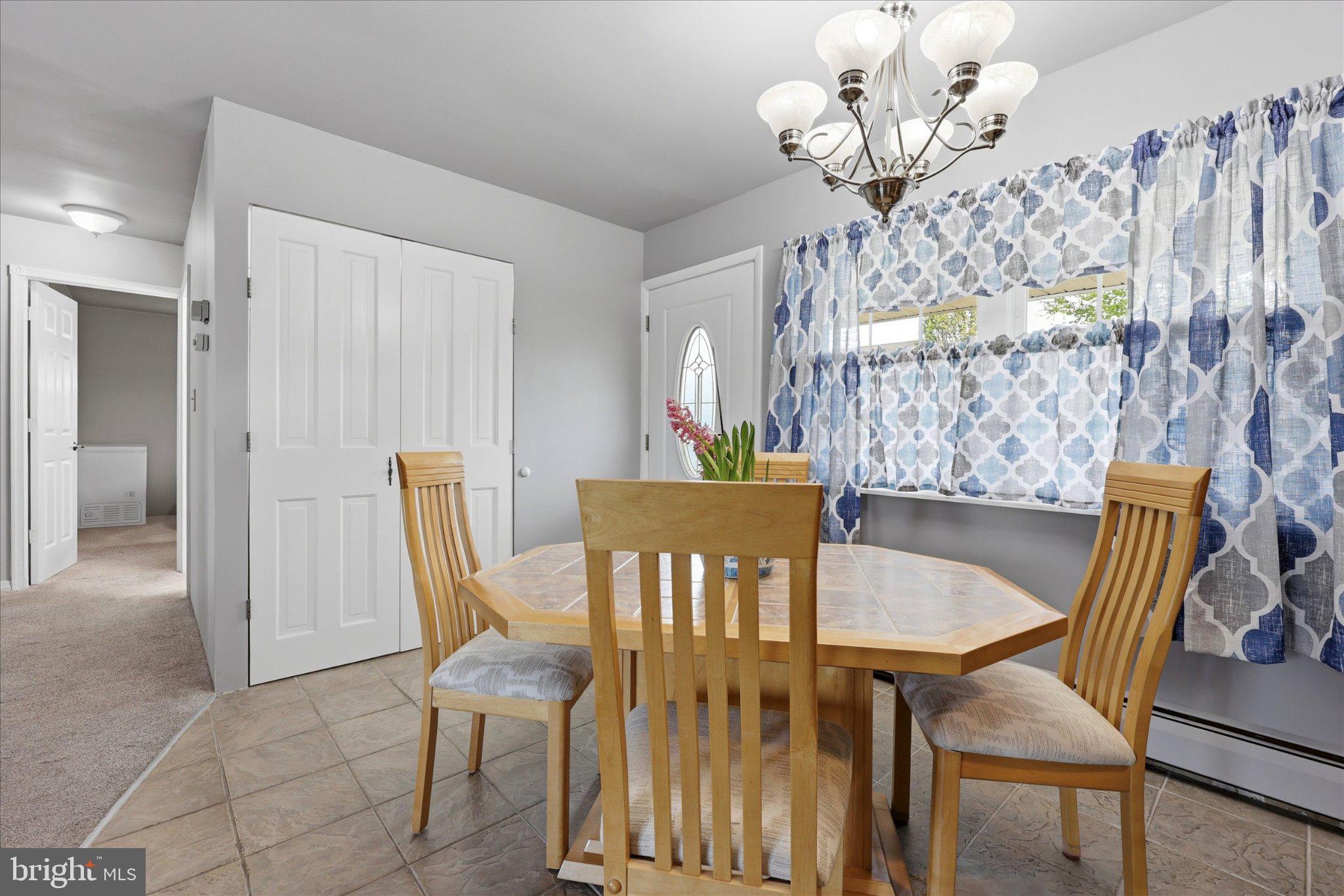 LAKESIDE - Residential