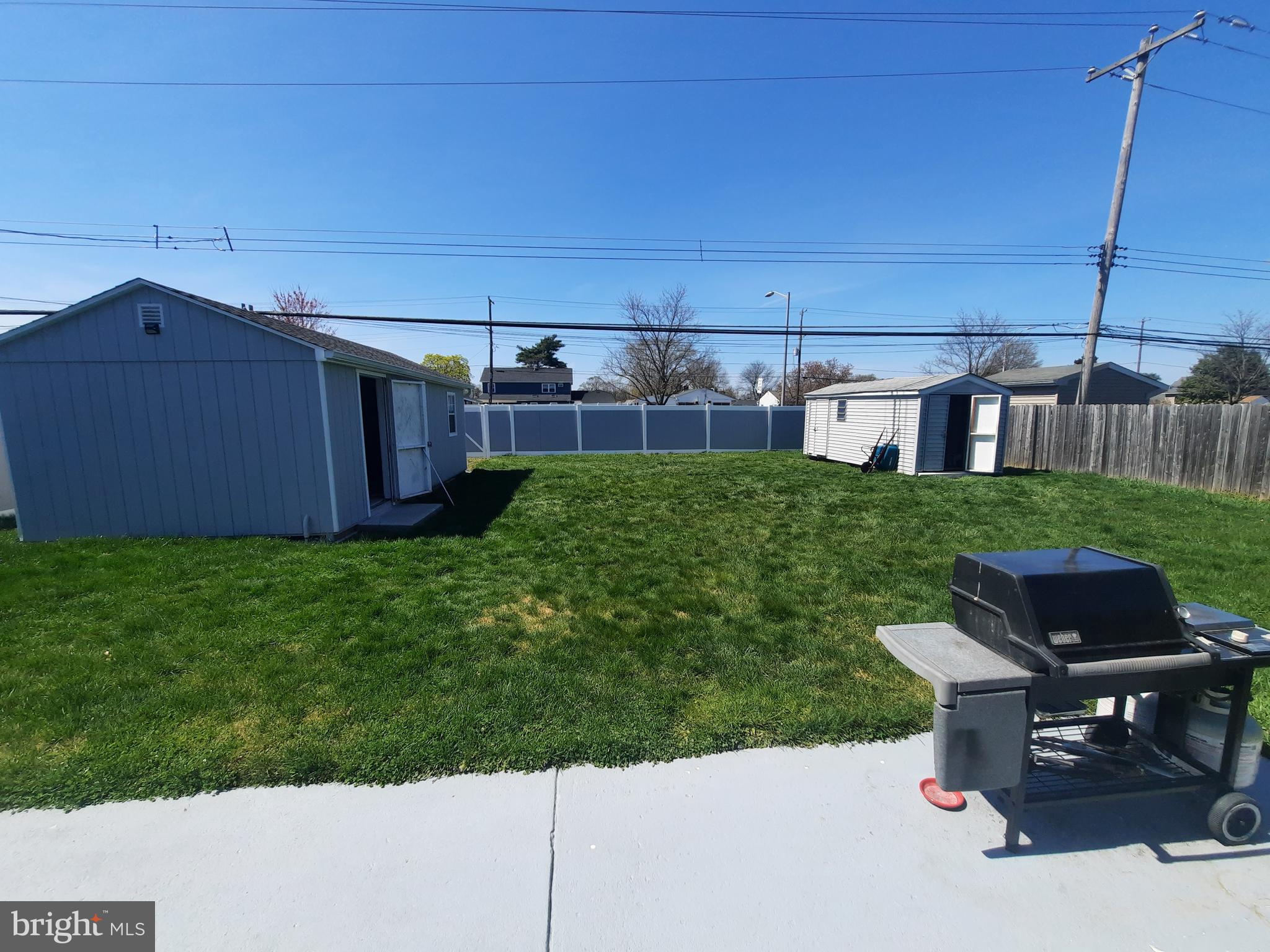 LAKESIDE - Residential