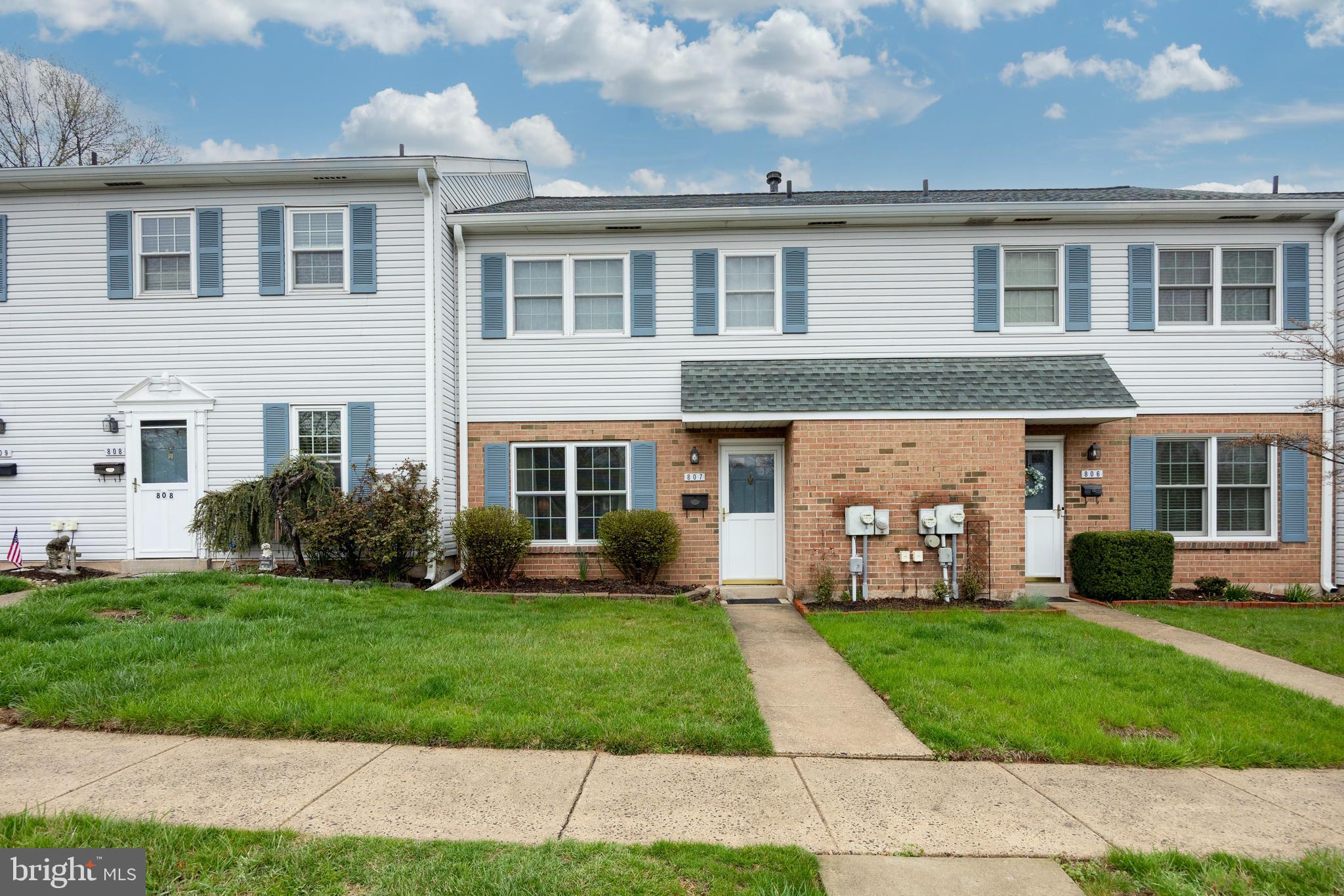 807 STONY CREEK COURT